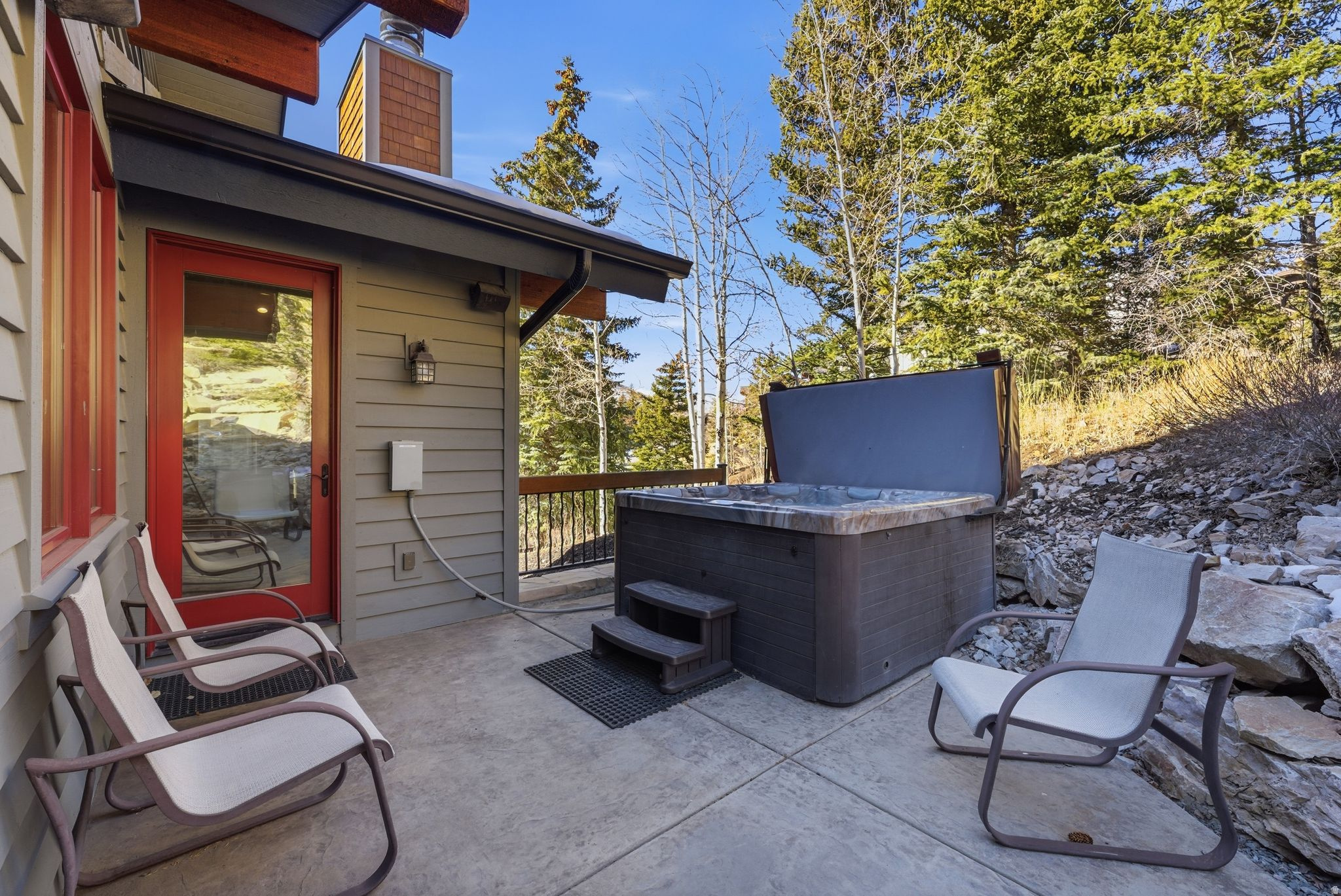 main property photo 29