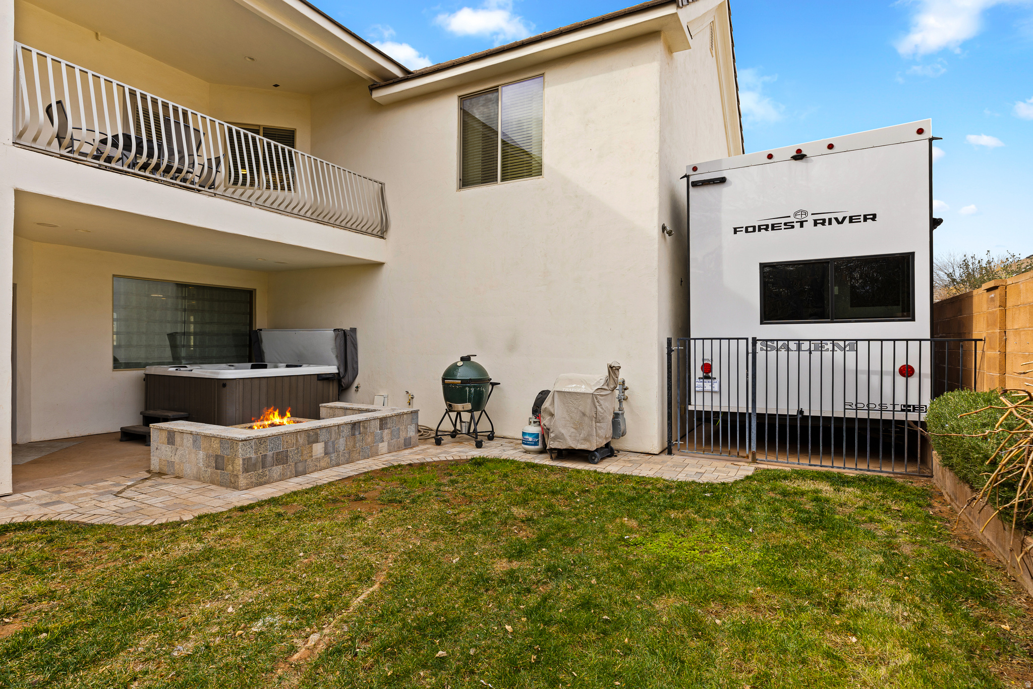 main property photo 40