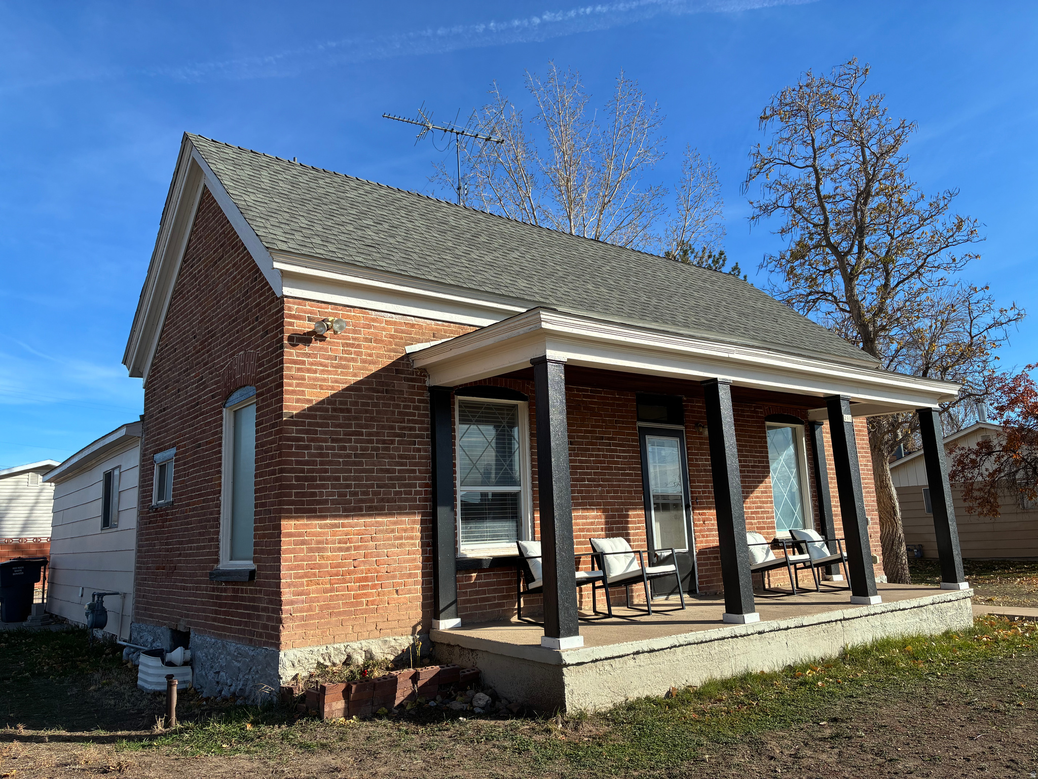 main property photo 25