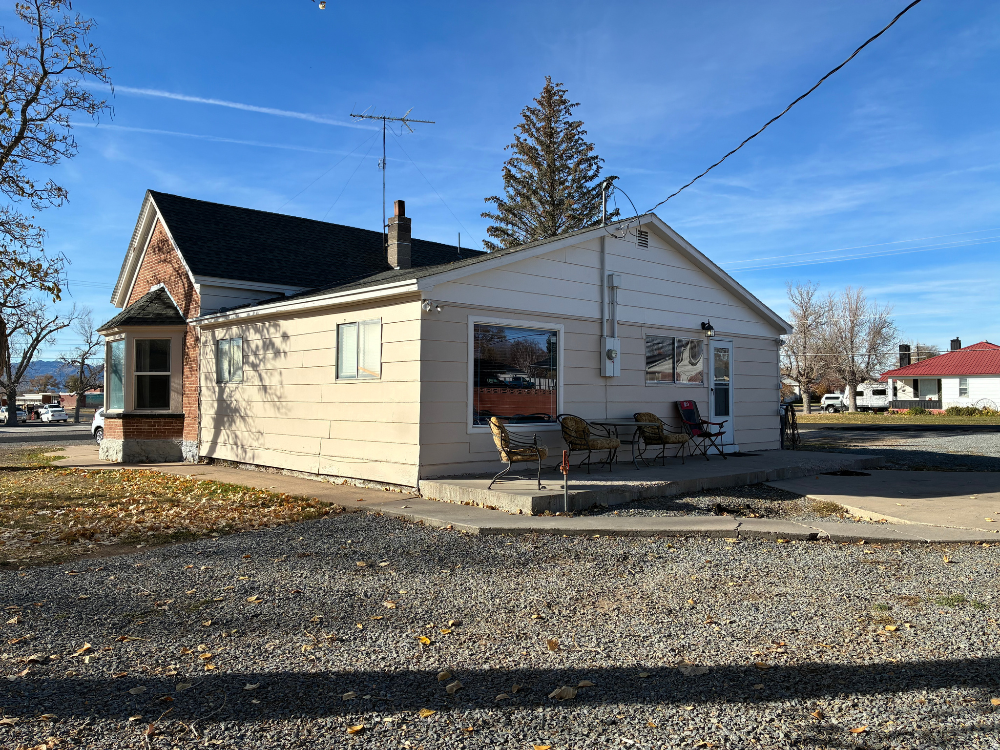 main property photo 27