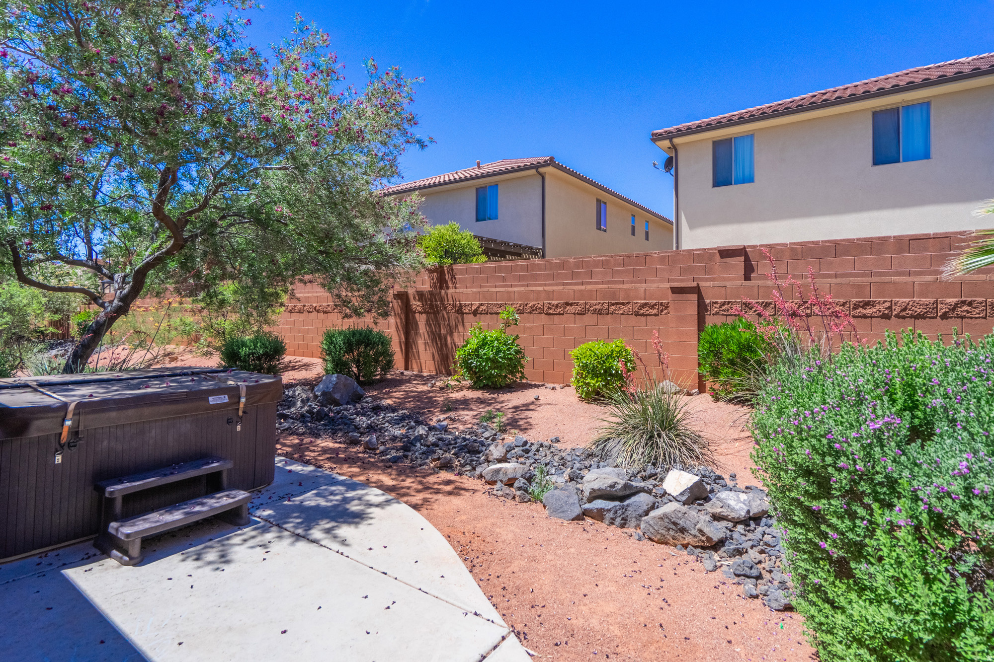 main property photo 49