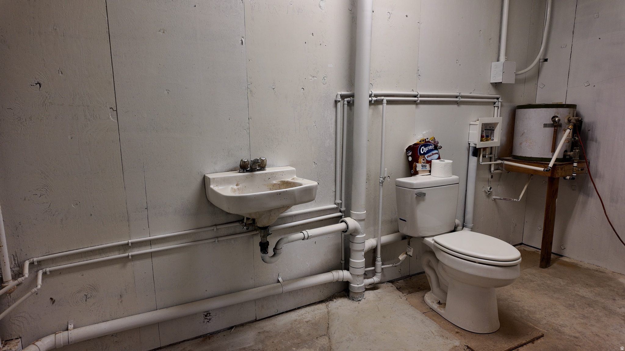 main property photo 11
