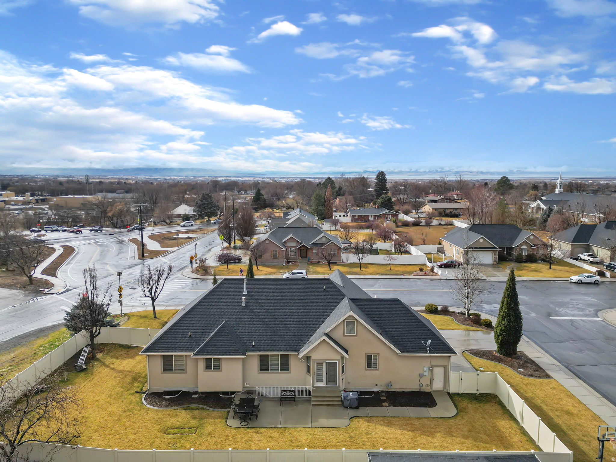 main property photo 44