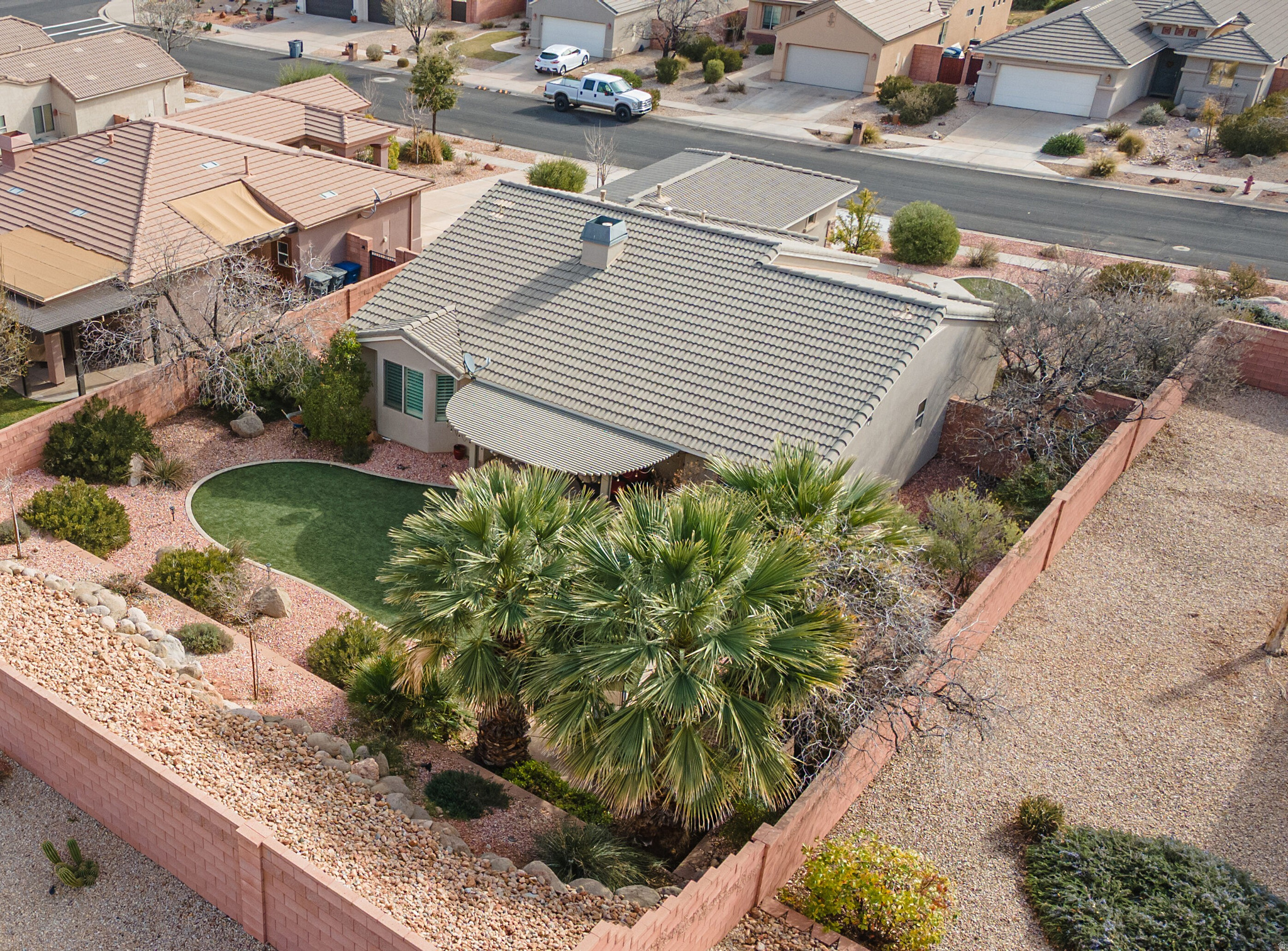 main property photo 3