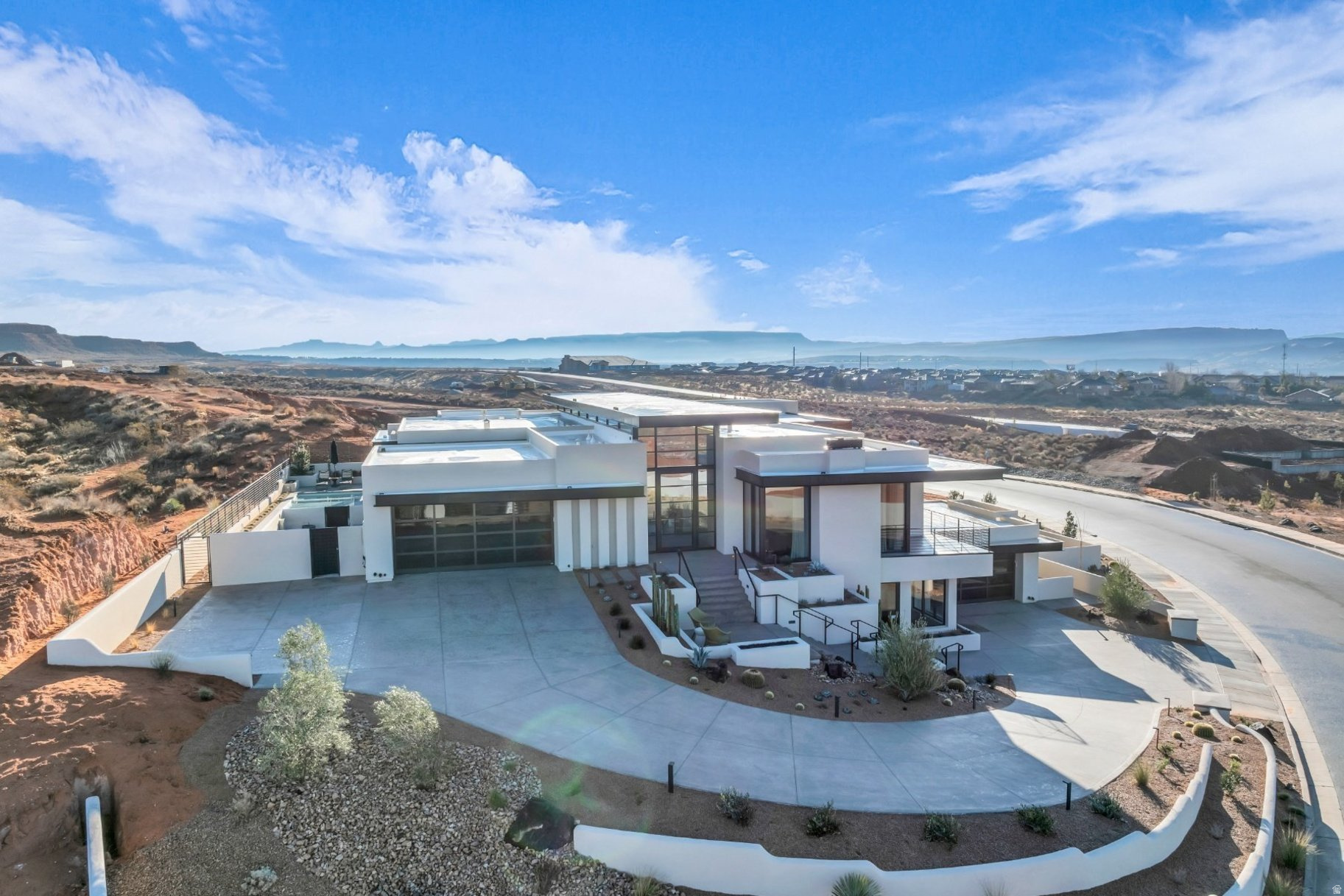 main property photo 75