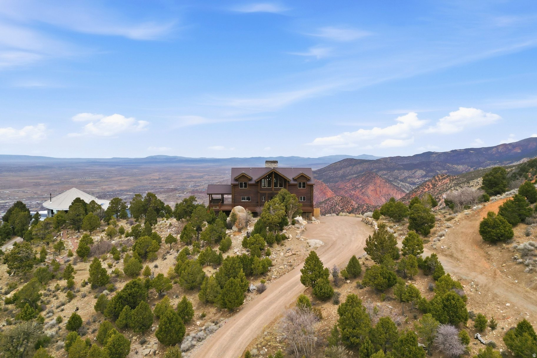 main property photo 9