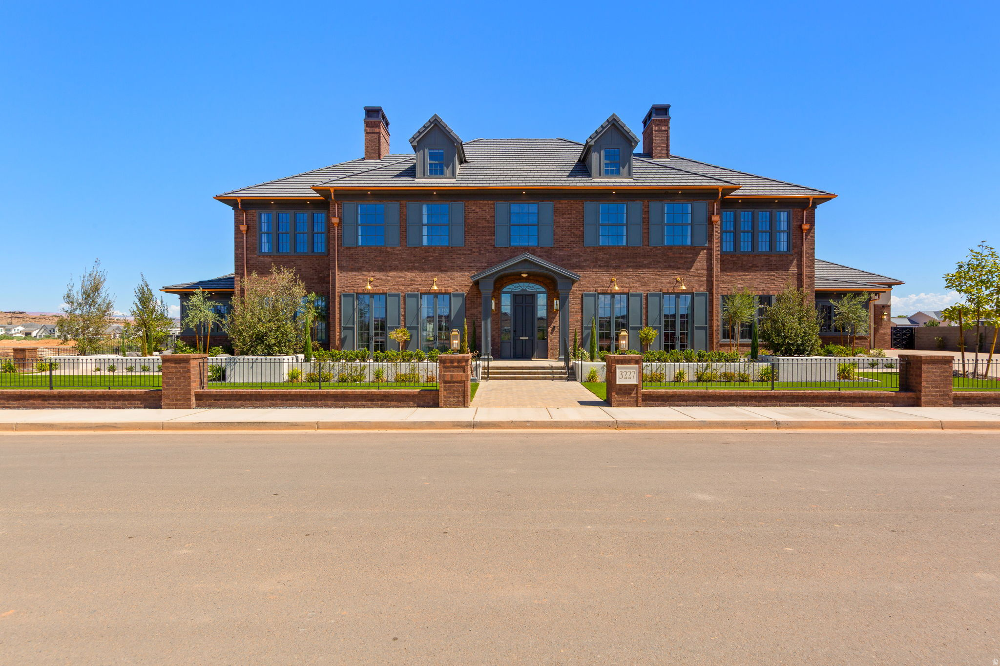 main property photo 5
