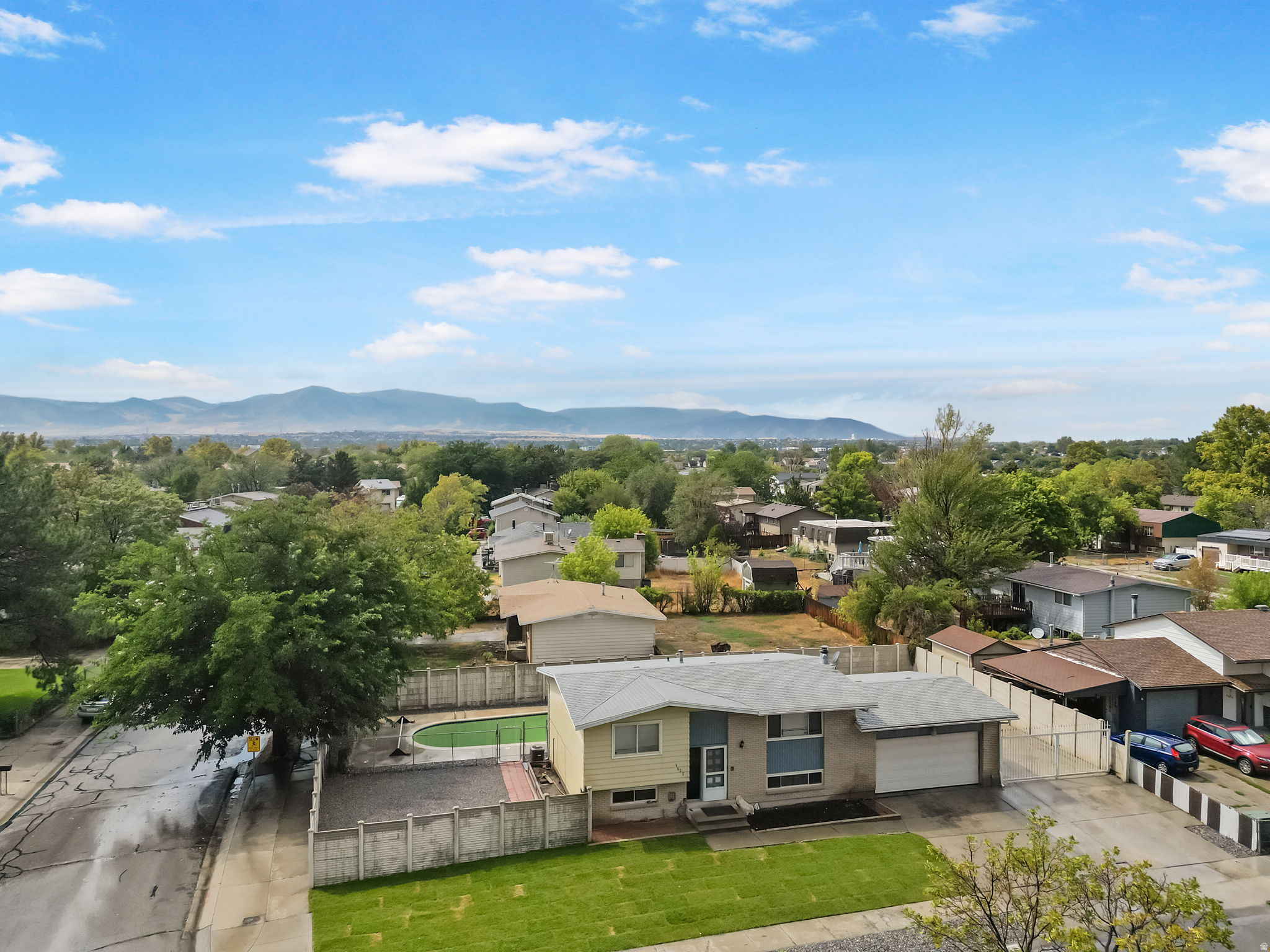main property photo 5