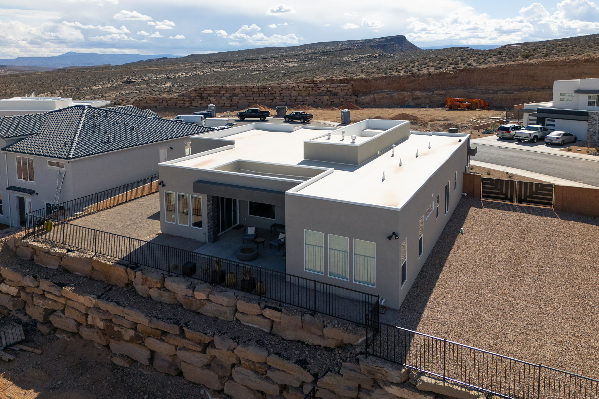 main property photo 40