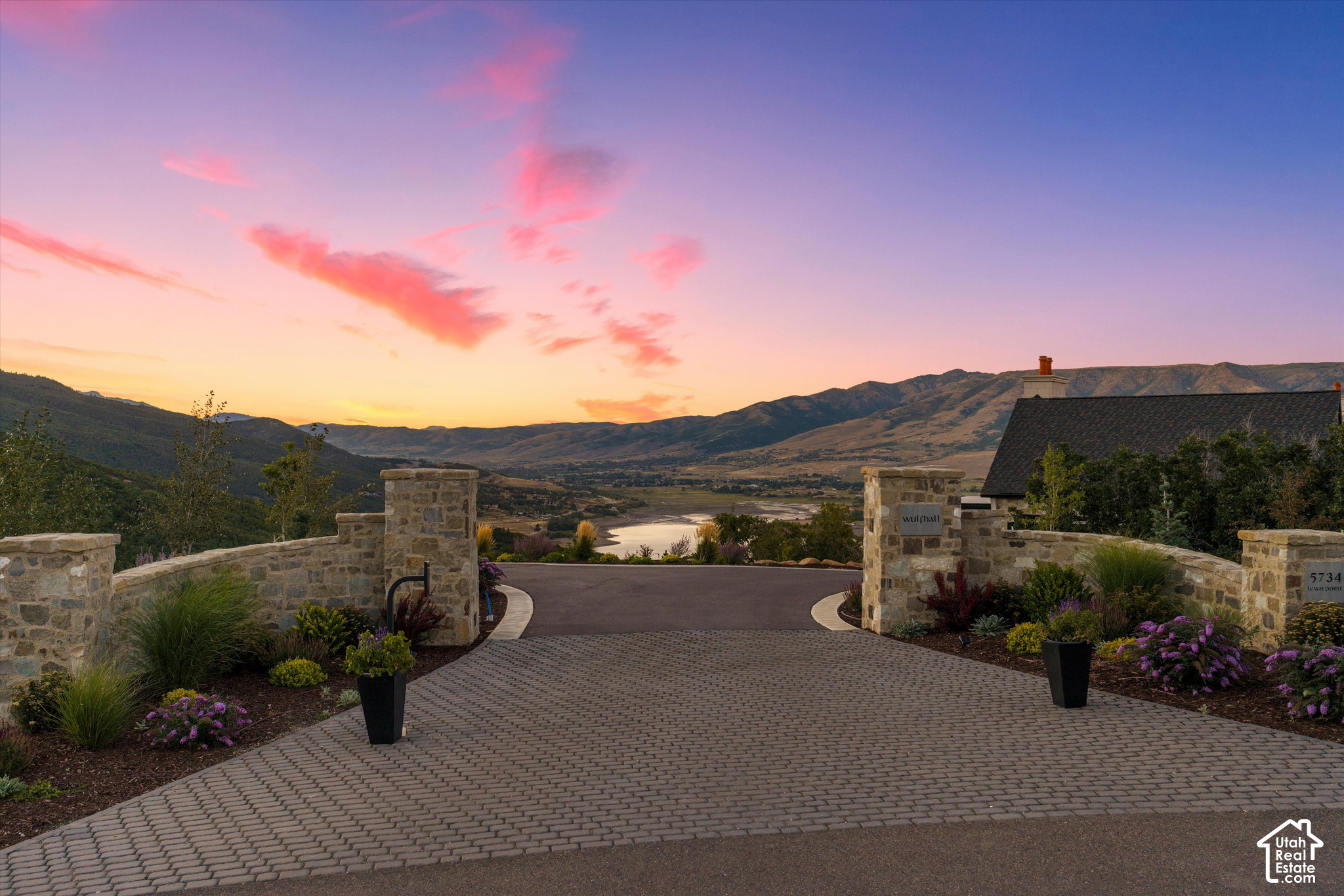 main property photo 149