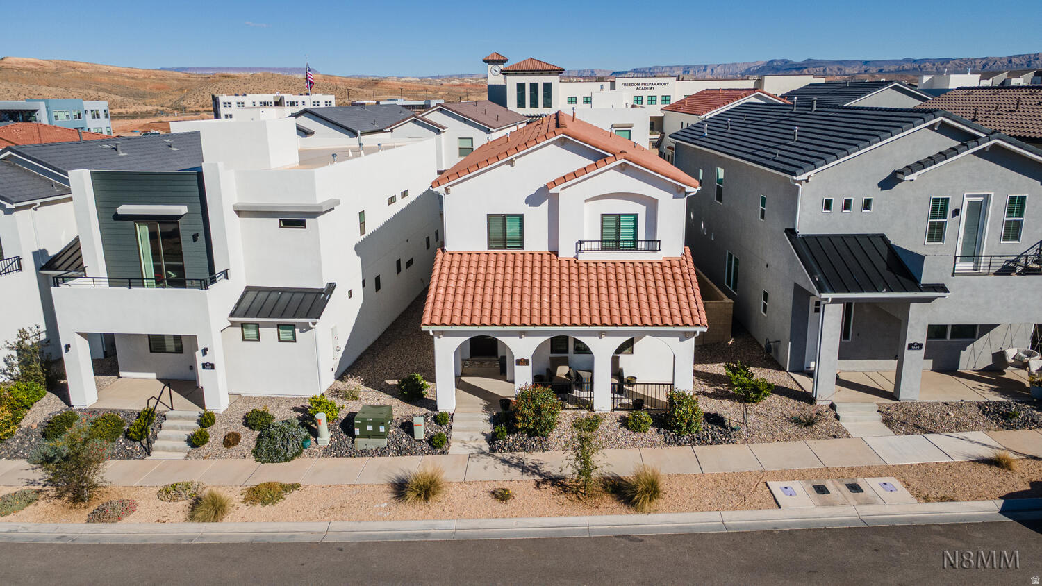 main property photo 2