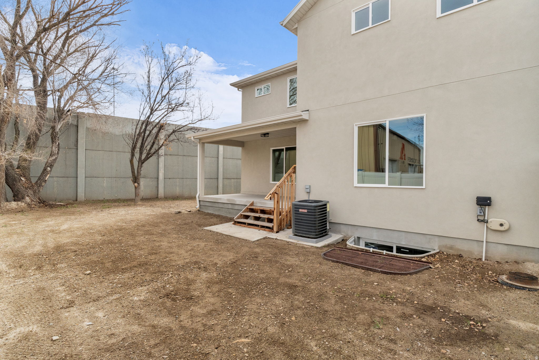 main property photo 30