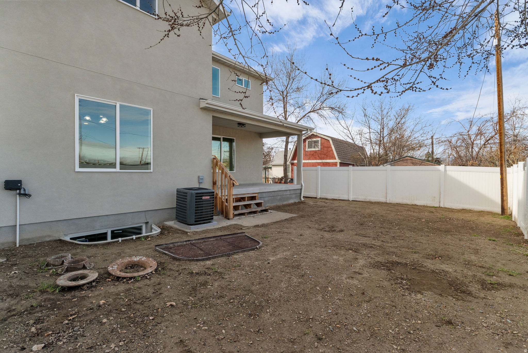 main property photo 32