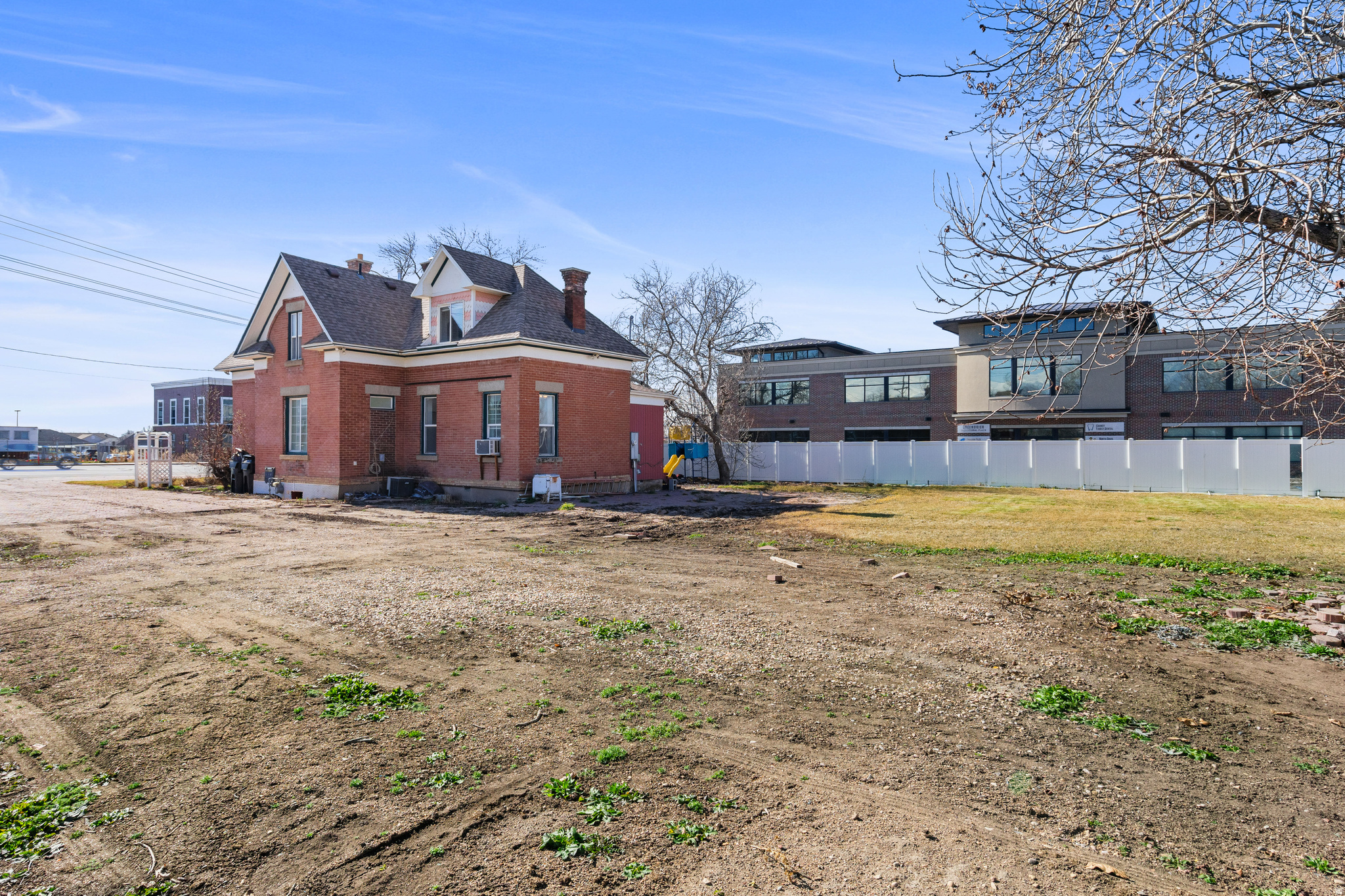 main property photo 2