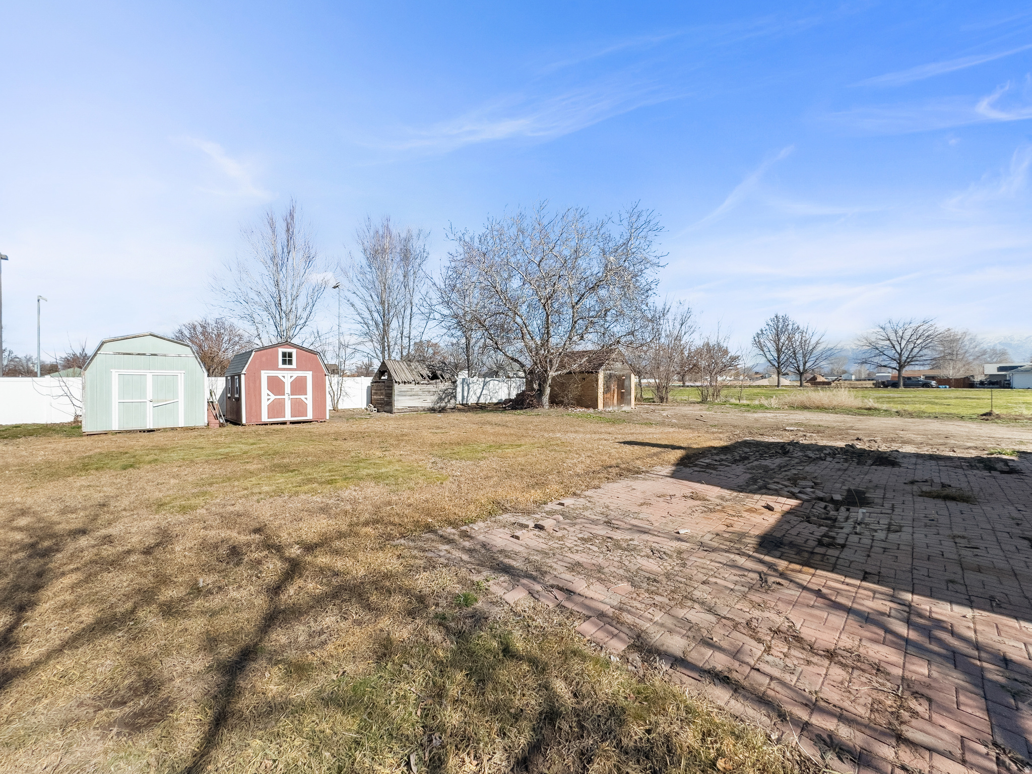 main property photo 24