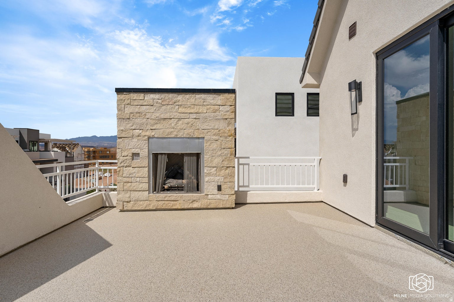 main property photo 67