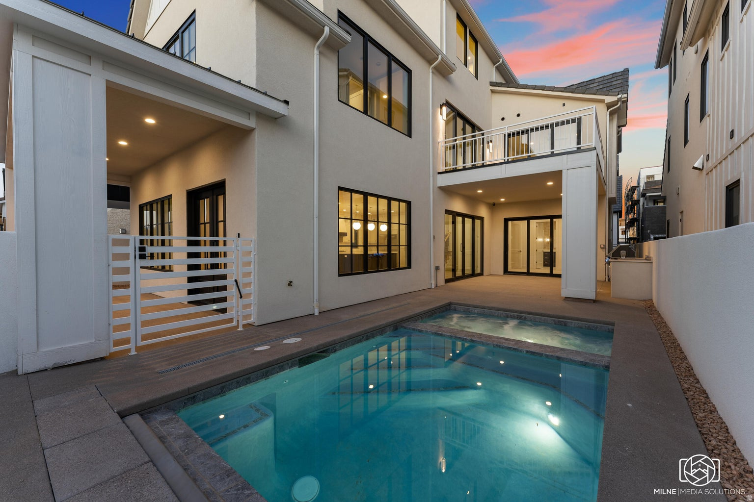 main property photo 80