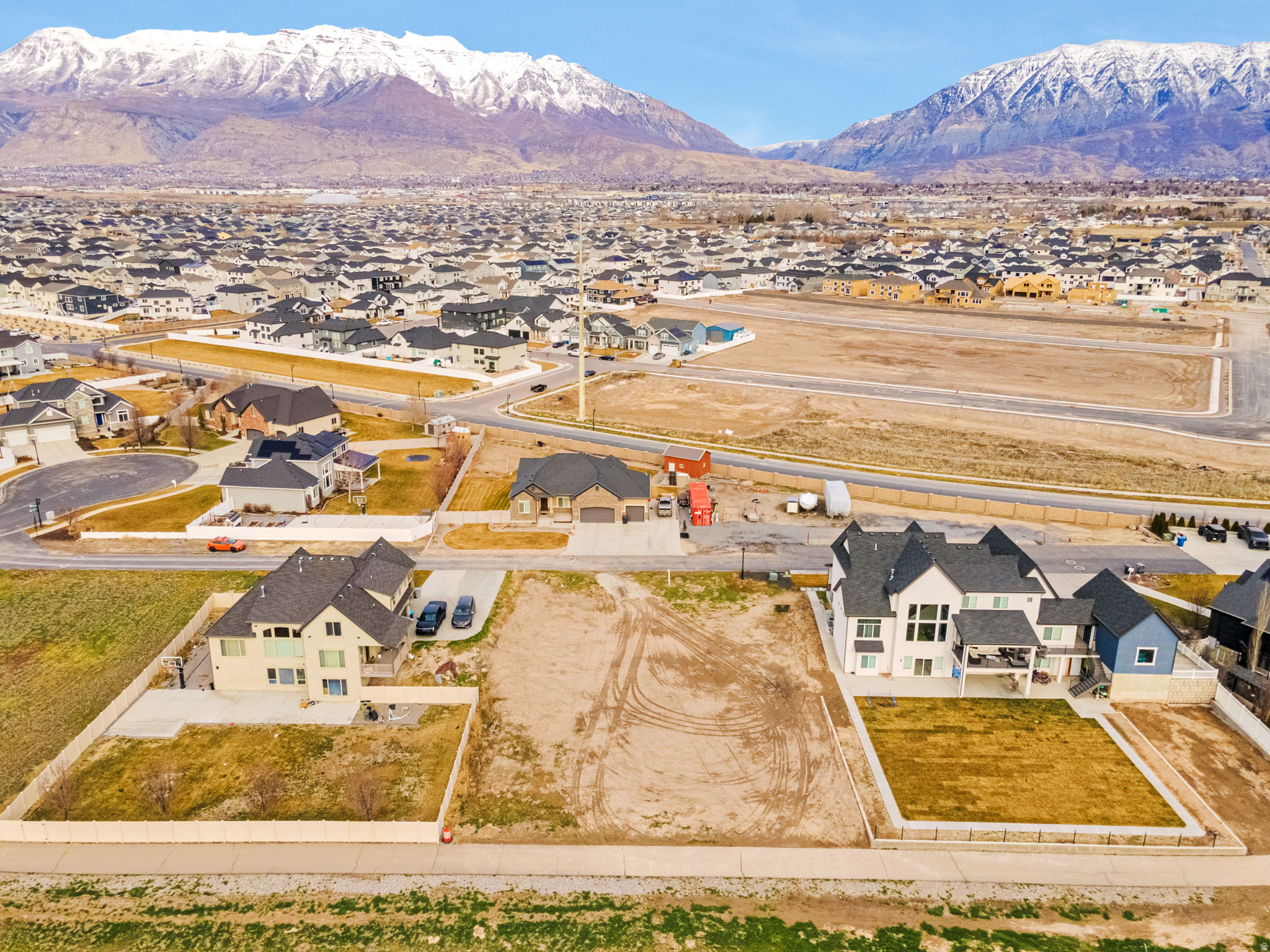 main property photo 4