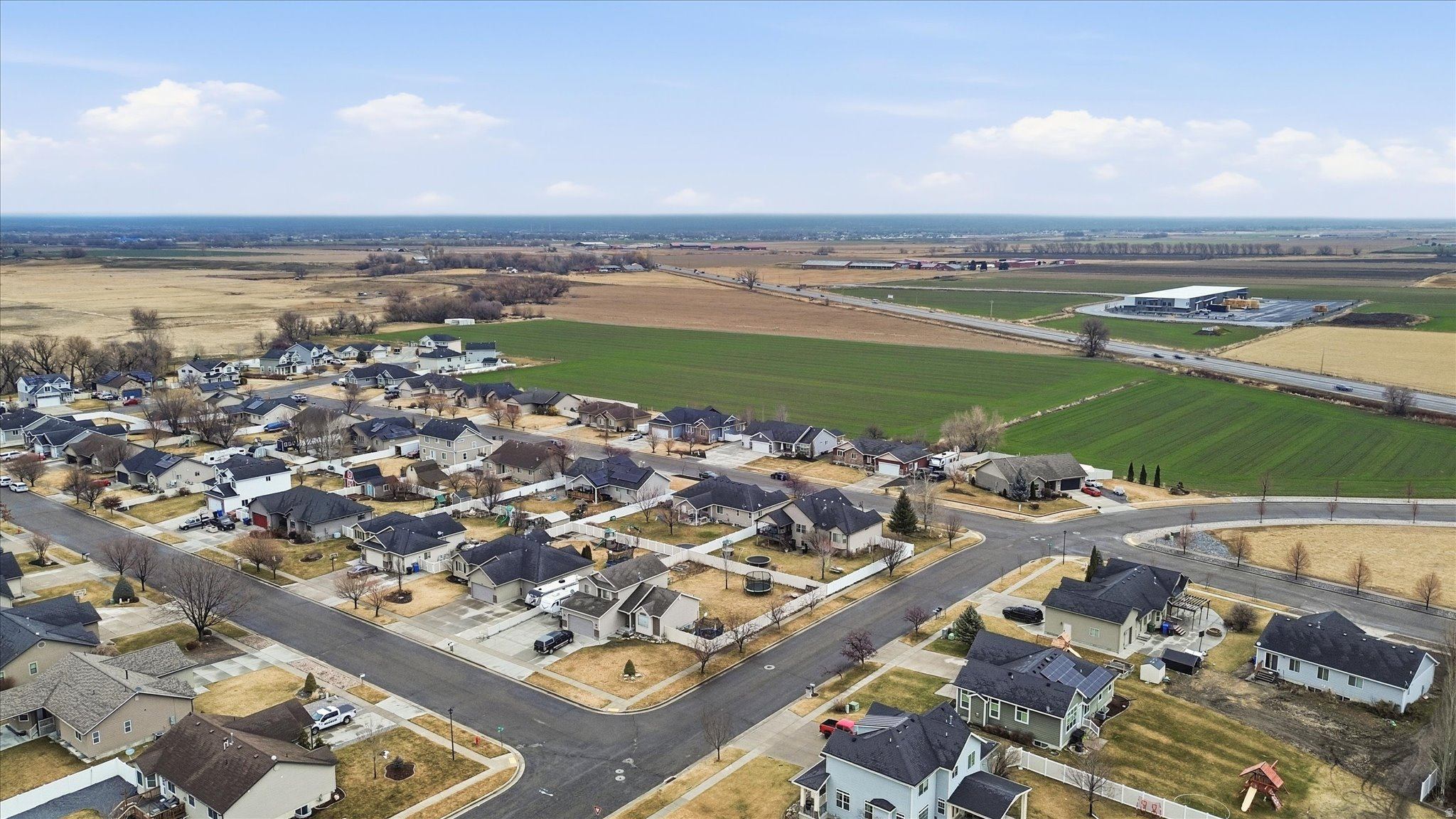 main property photo 36