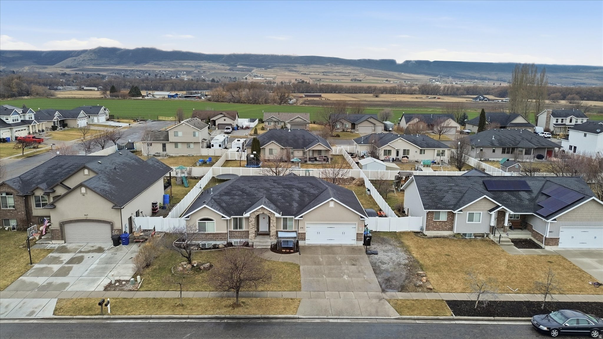 main property photo 44