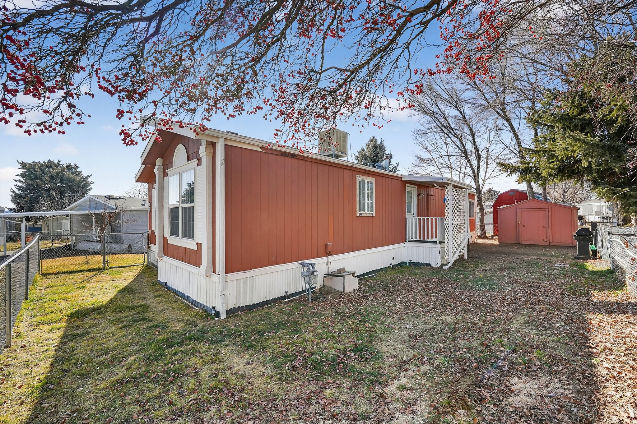 main property photo 22