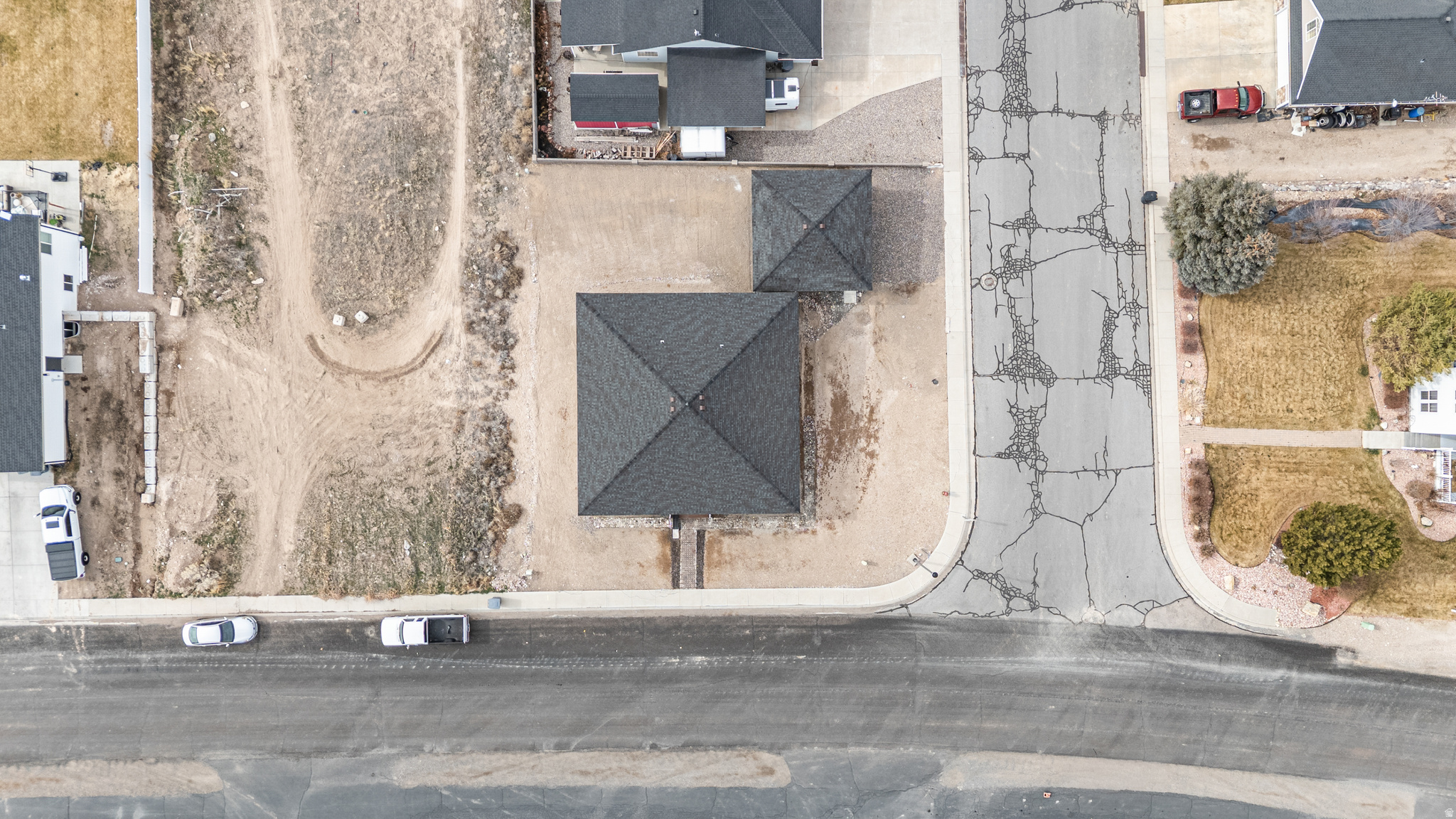 main property photo 26