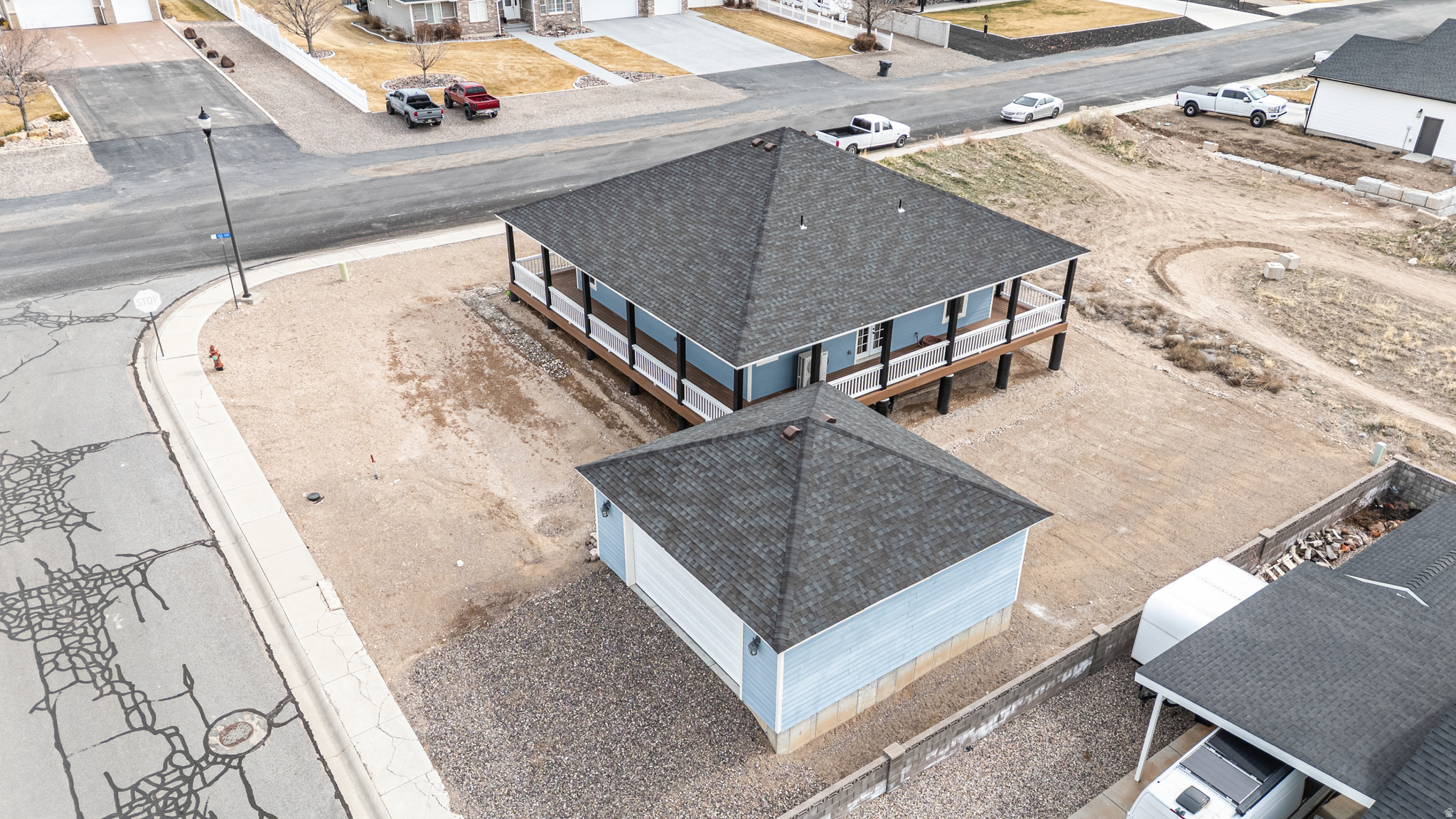 main property photo 27