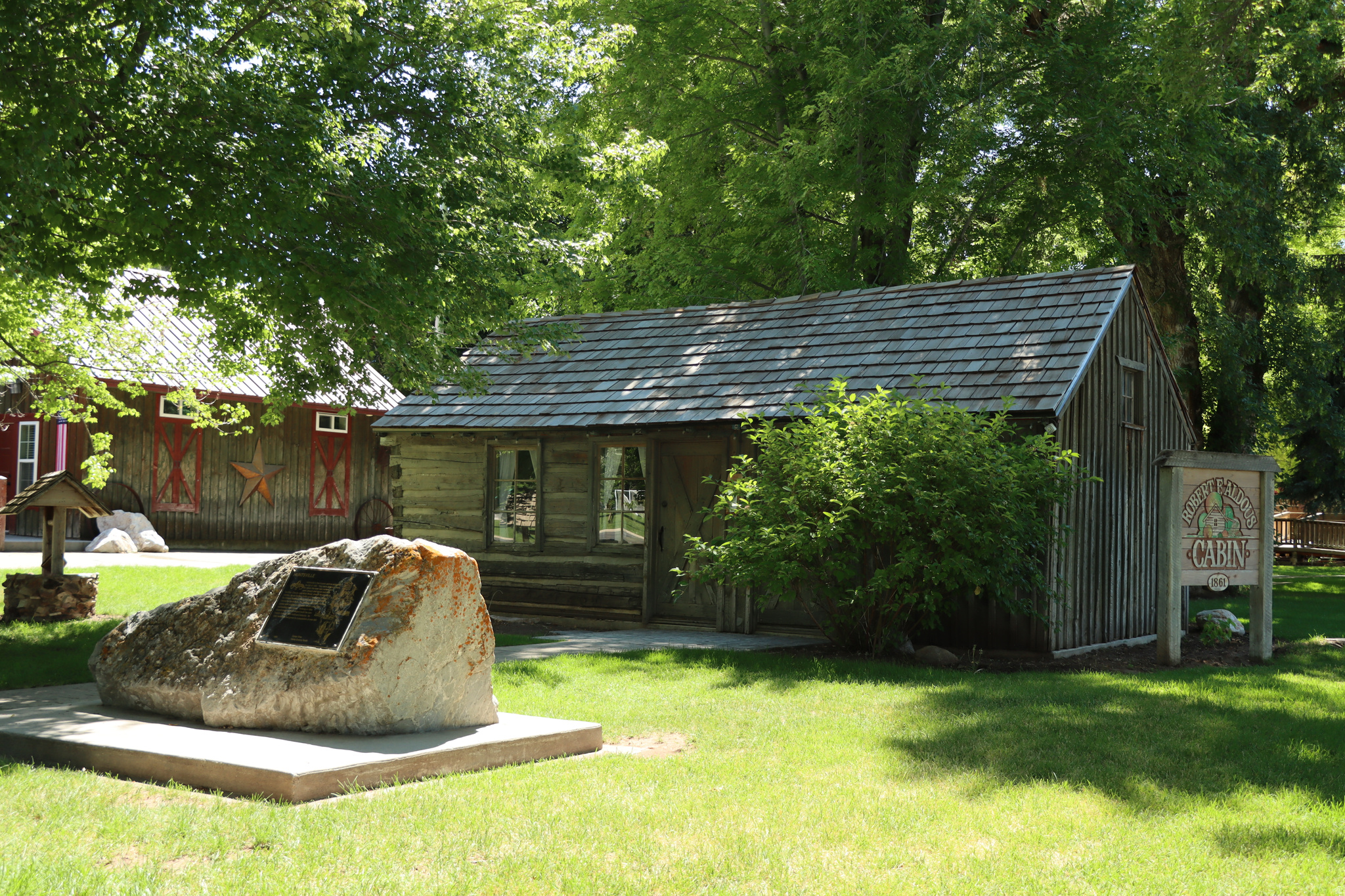 main property photo 31