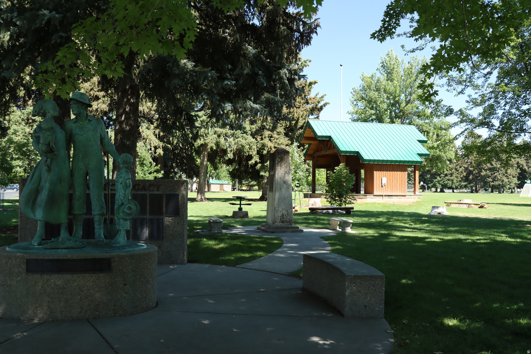 main property photo 36