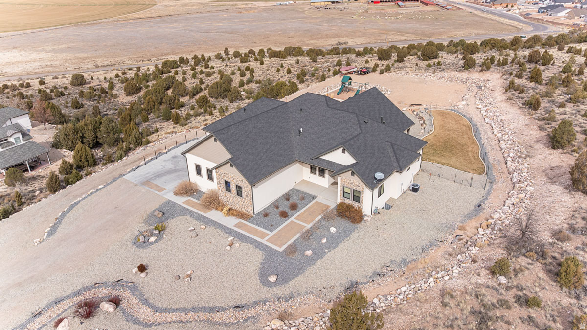 main property photo 44