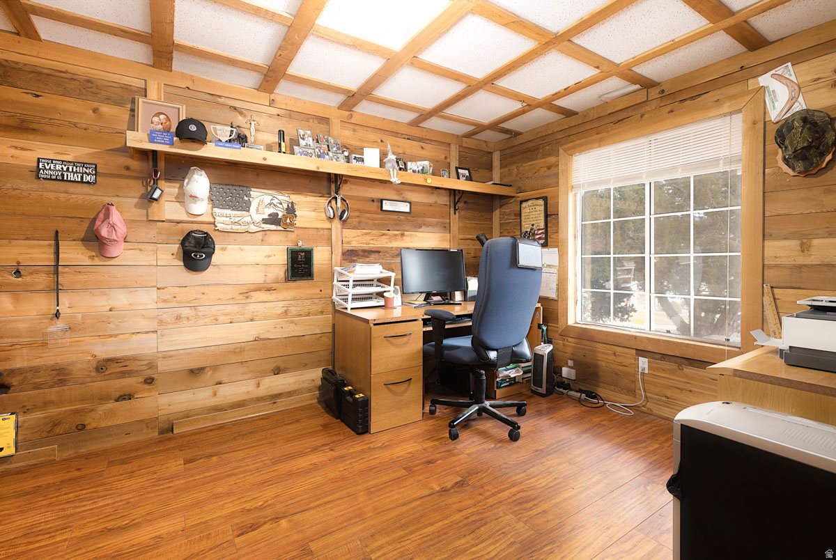 main property photo 19
