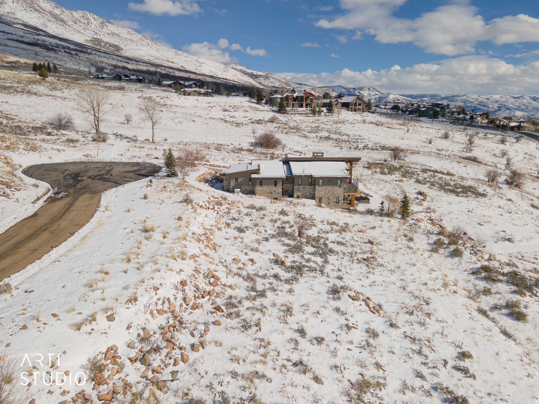 main property photo 16
