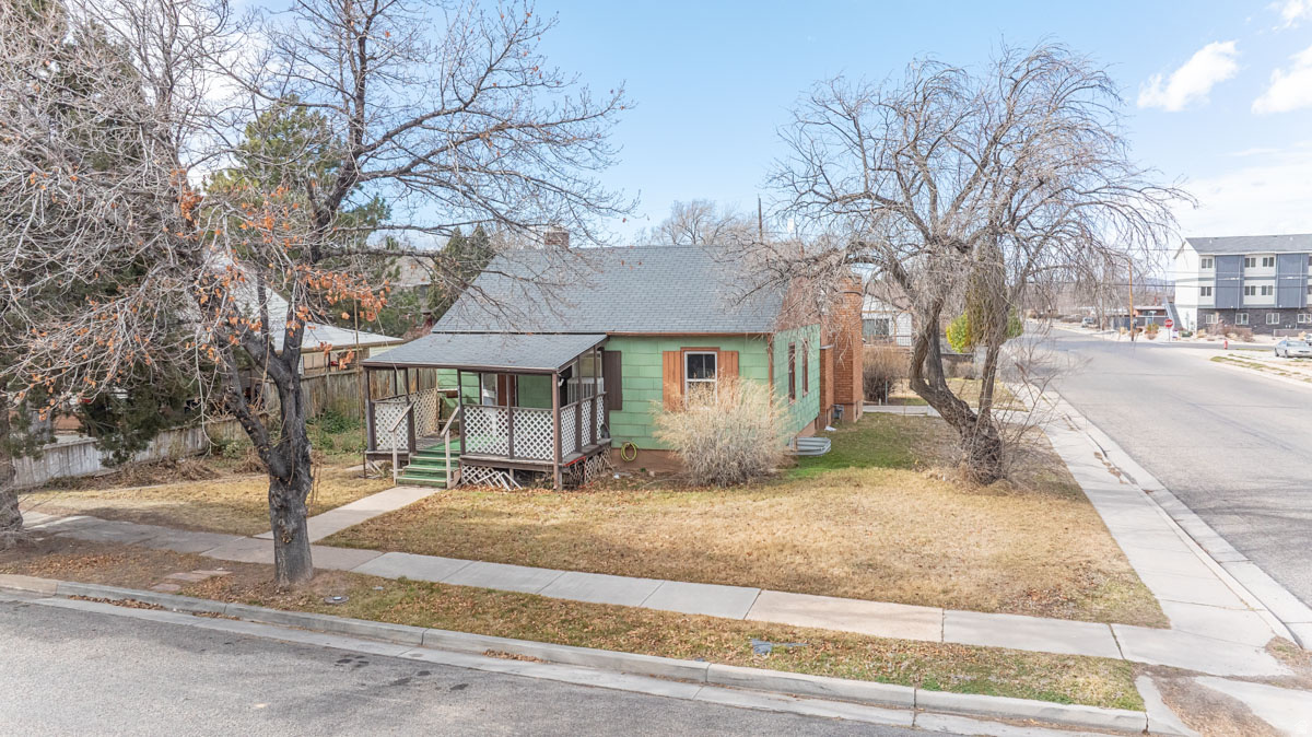 main property photo 22