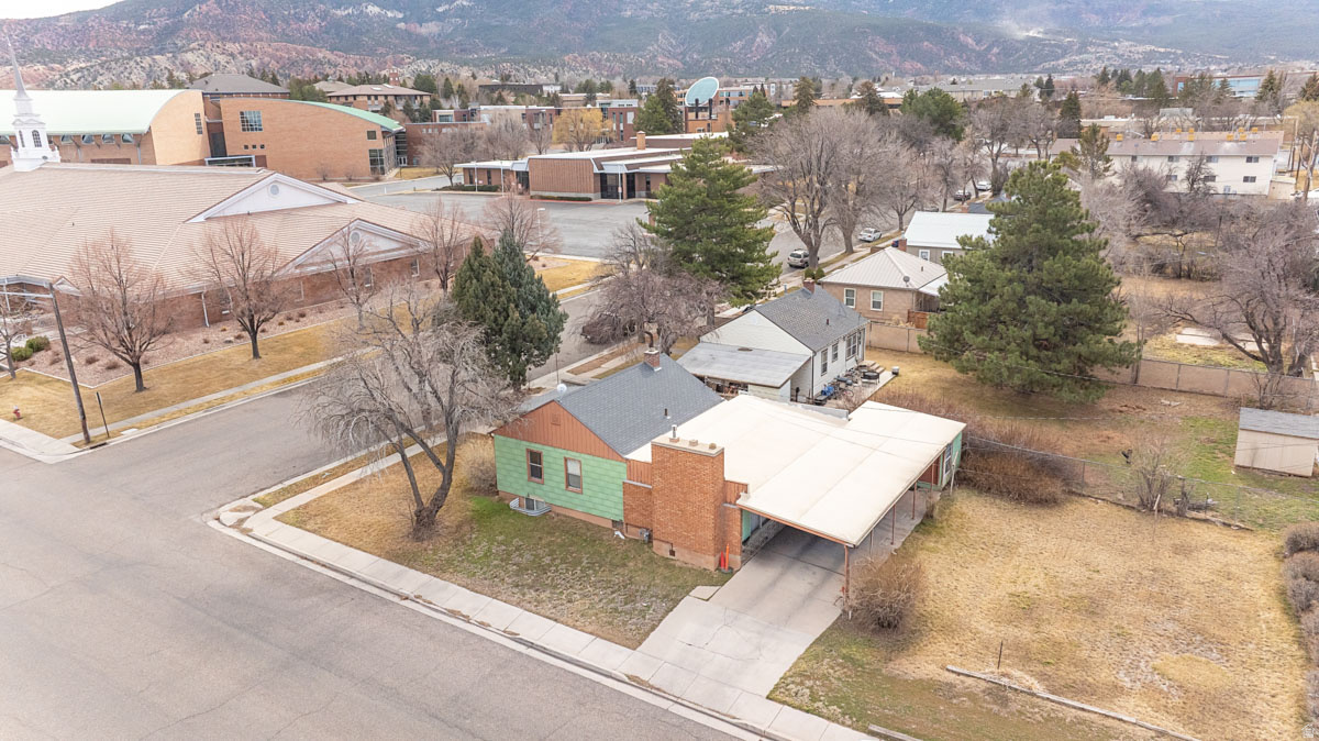 main property photo 24