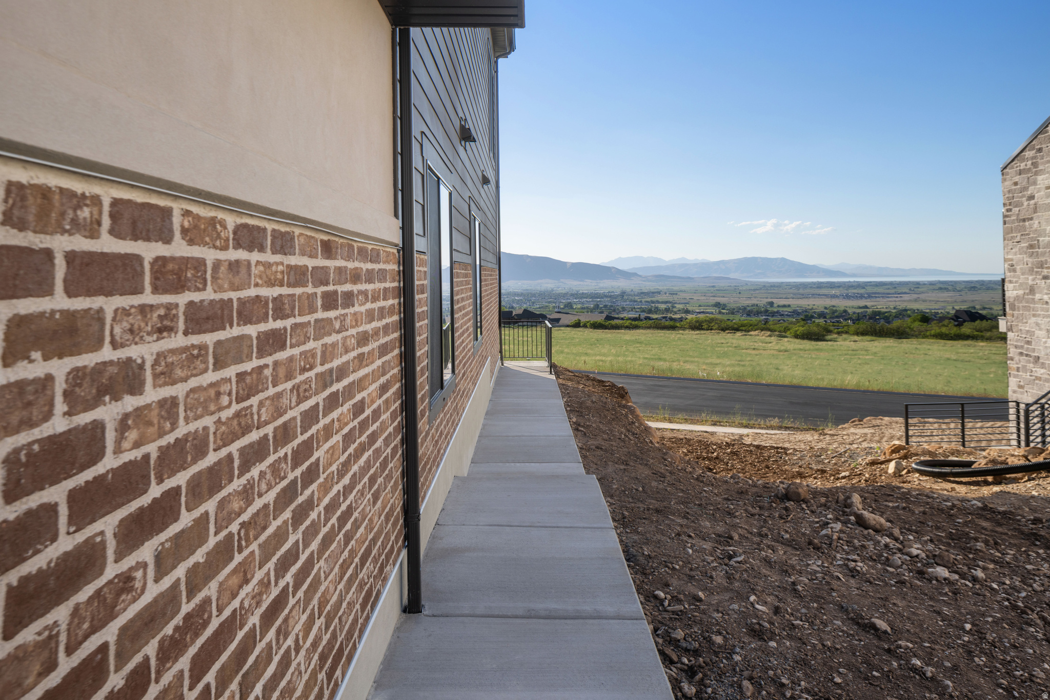 main property photo 43