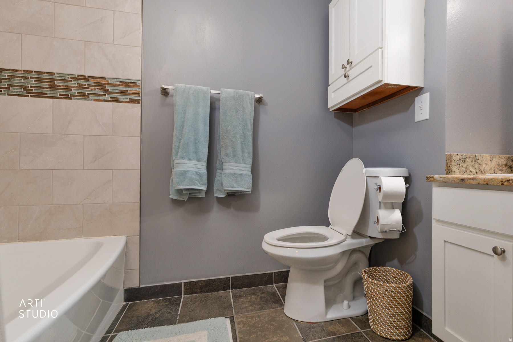 main property photo 14