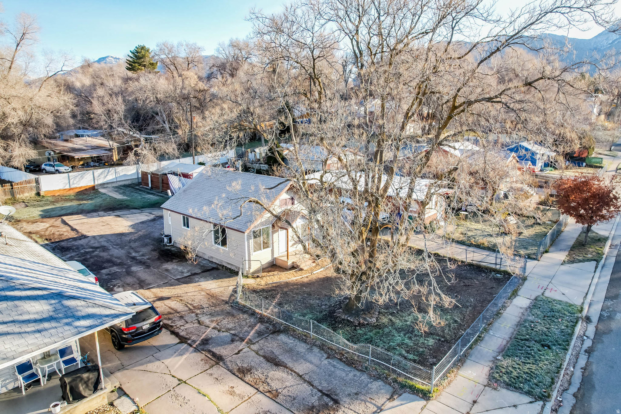 main property photo 17