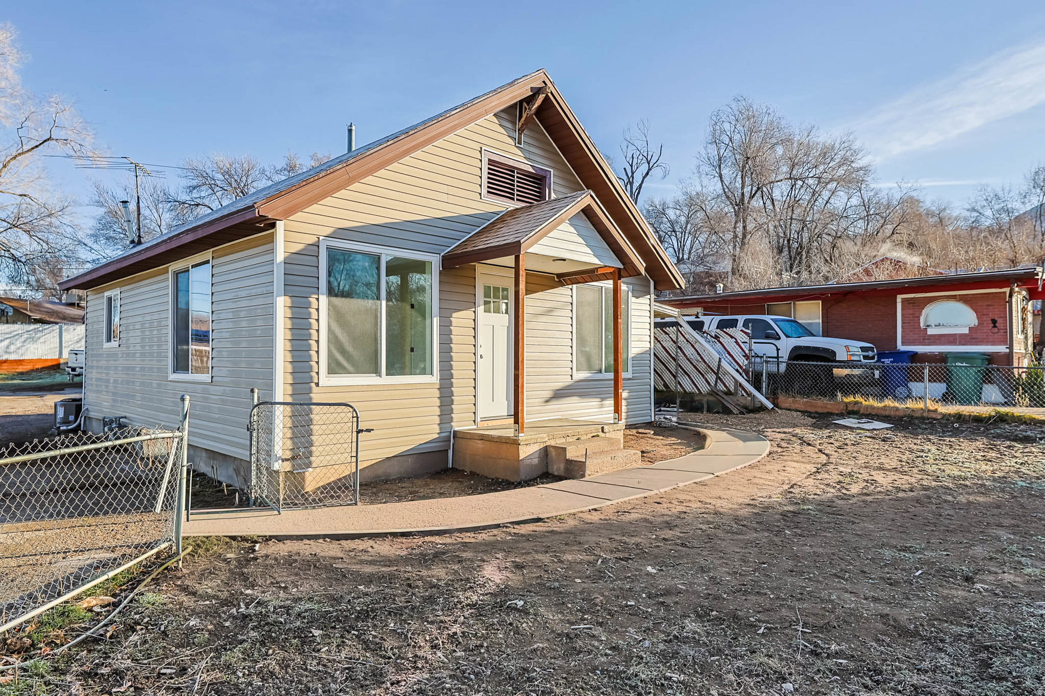 main property photo 22