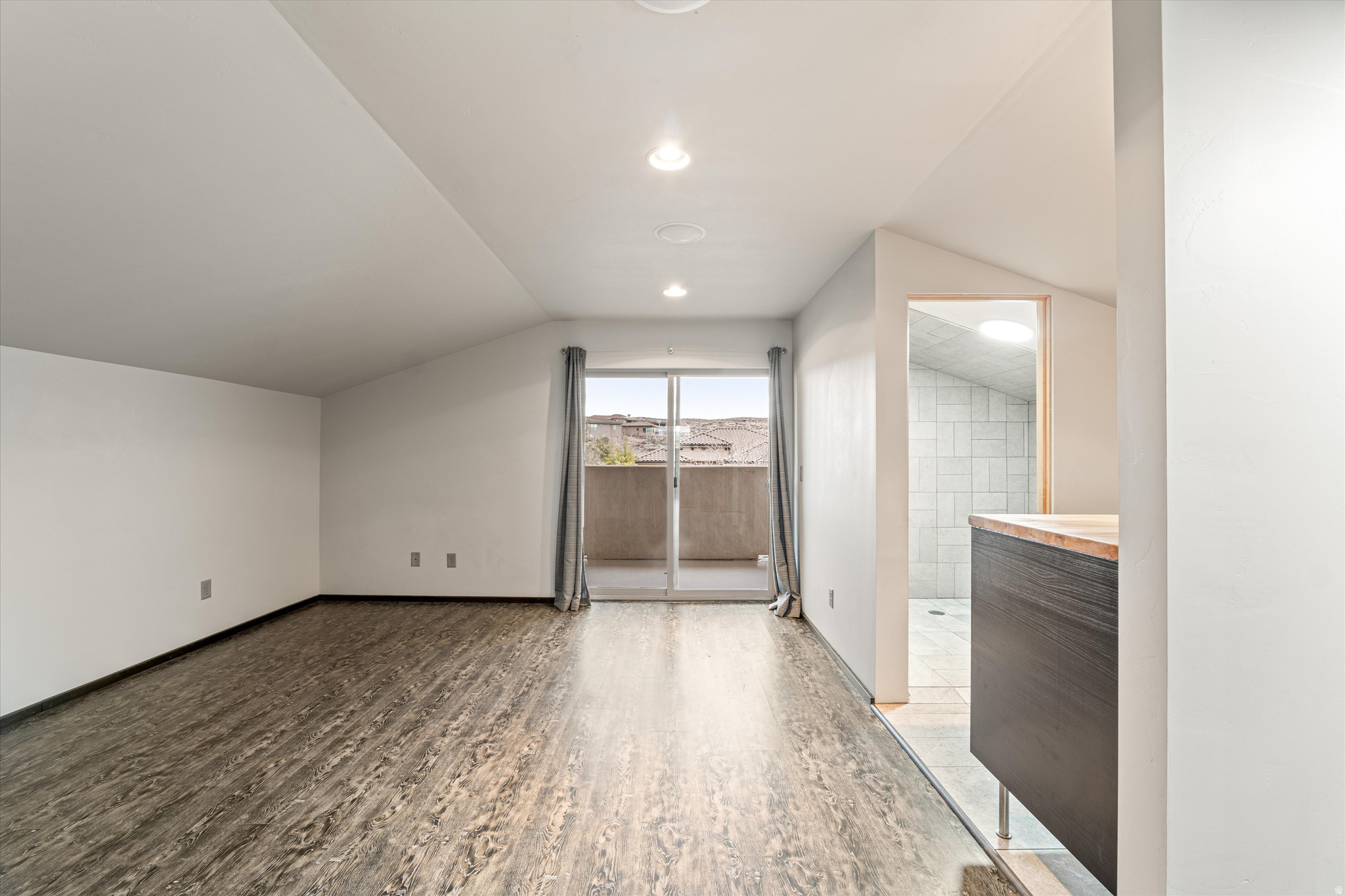 main property photo 64