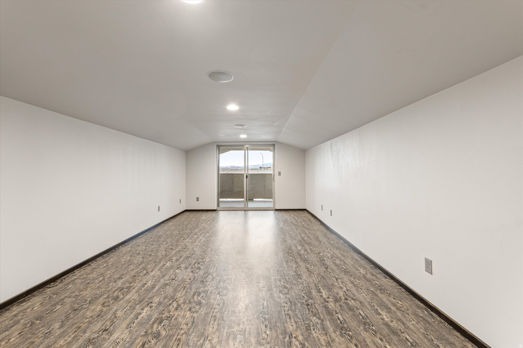 main property photo 75