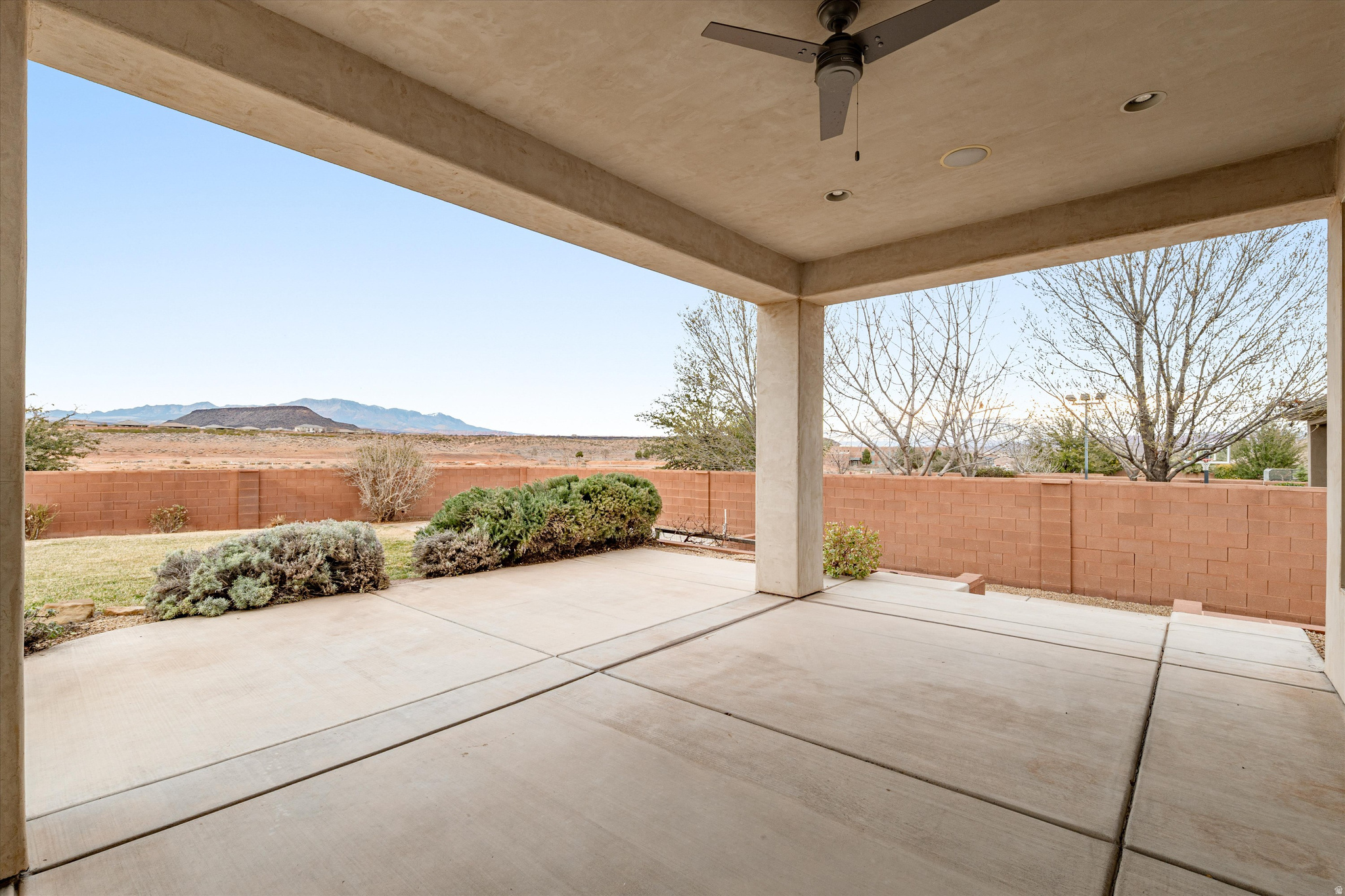 main property photo 78