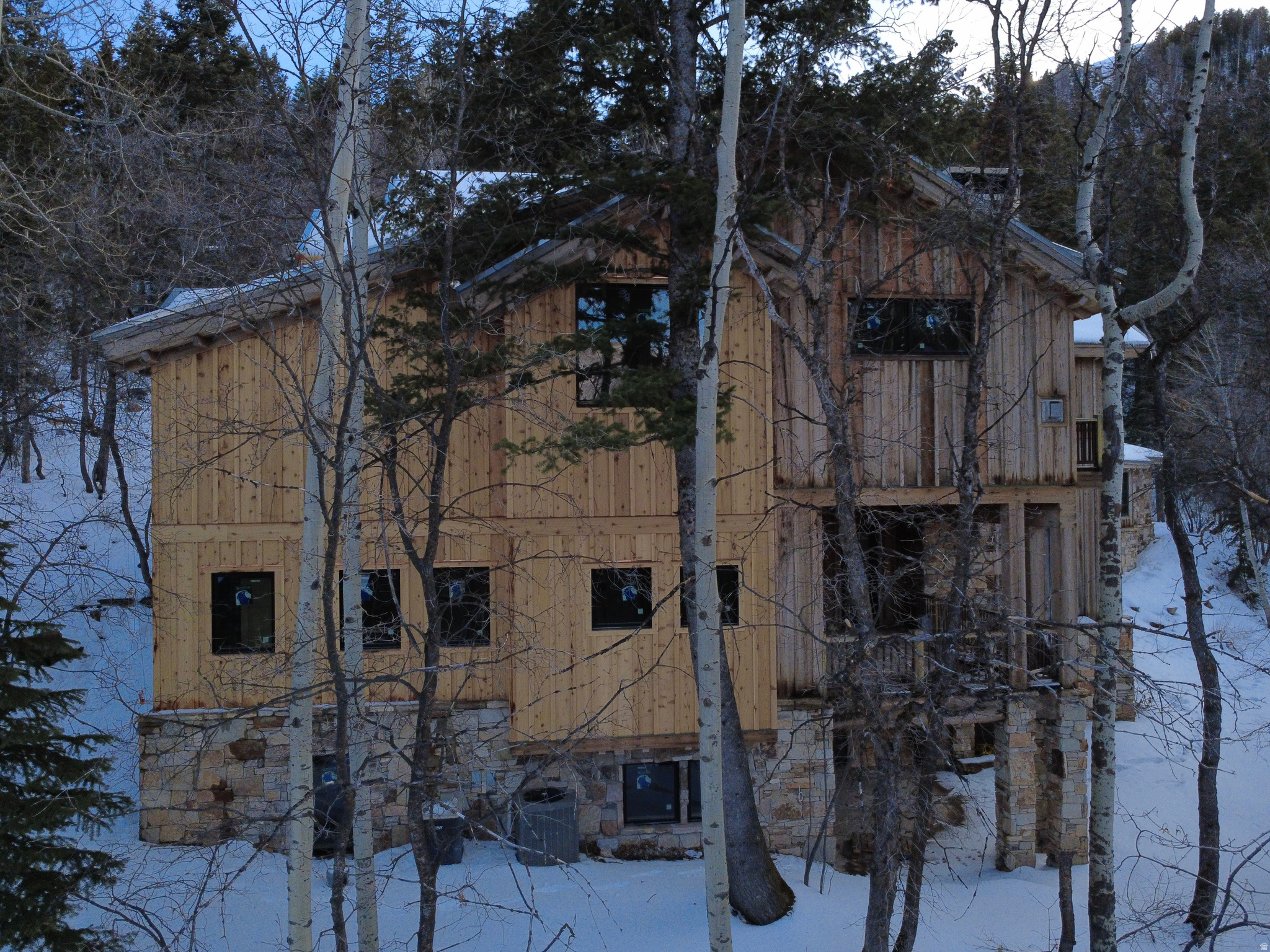 main property photo 18