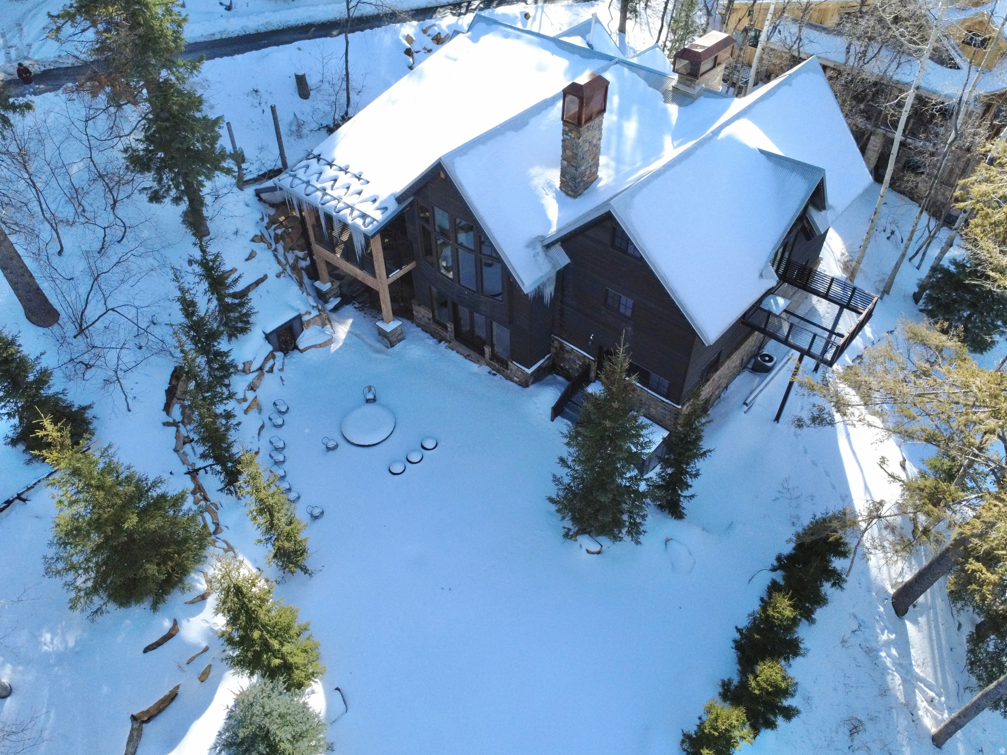 main property photo 25