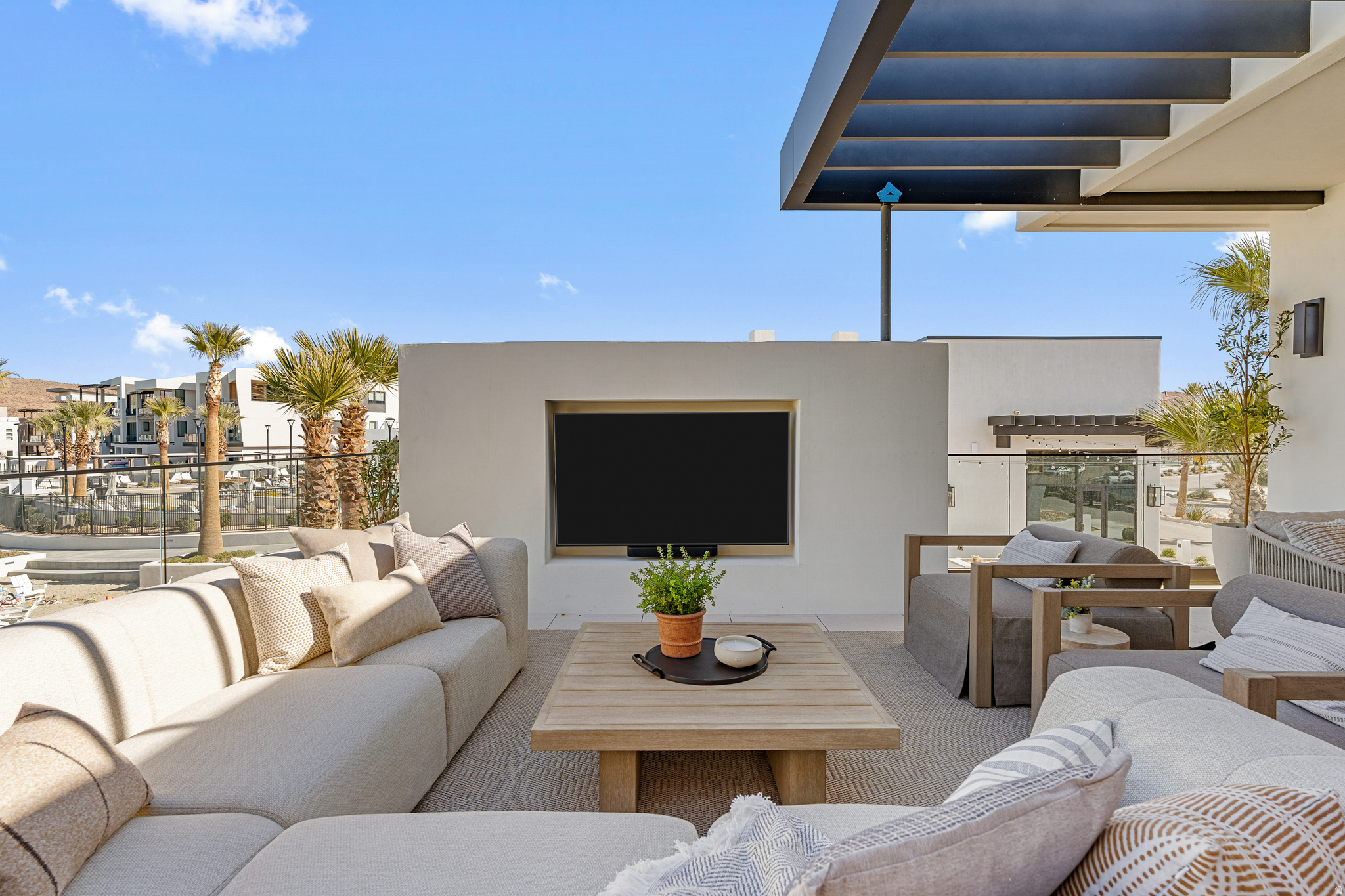 main property photo 70