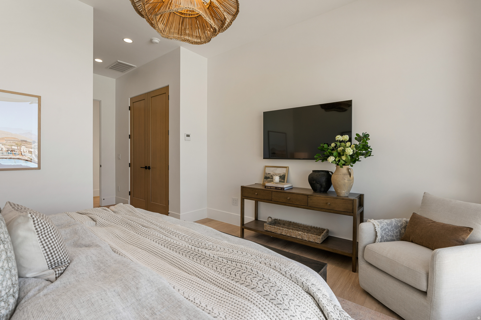 main property photo 78