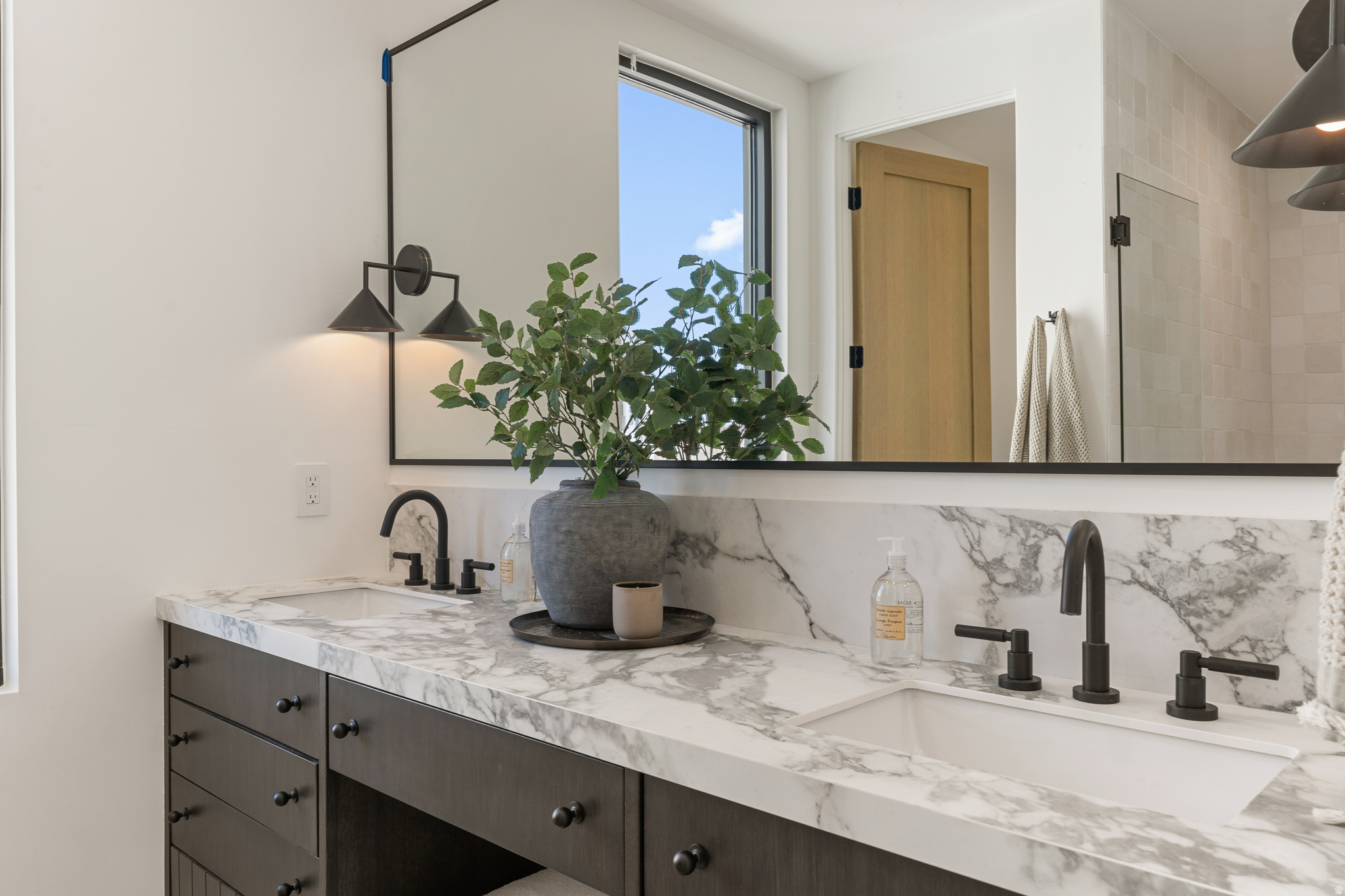main property photo 83