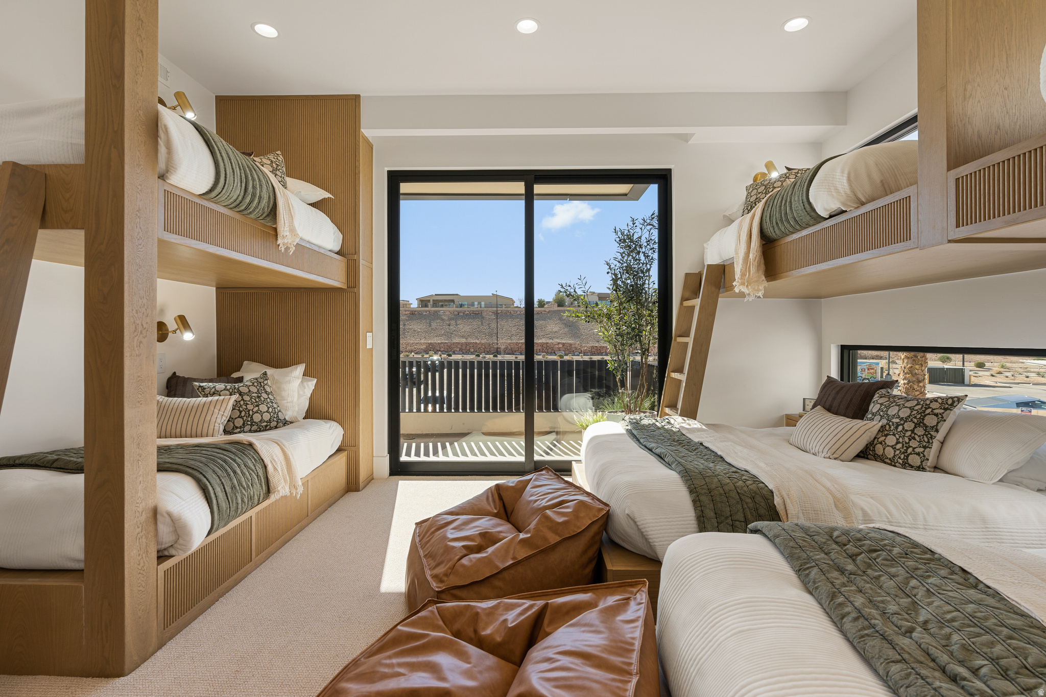 main property photo 99