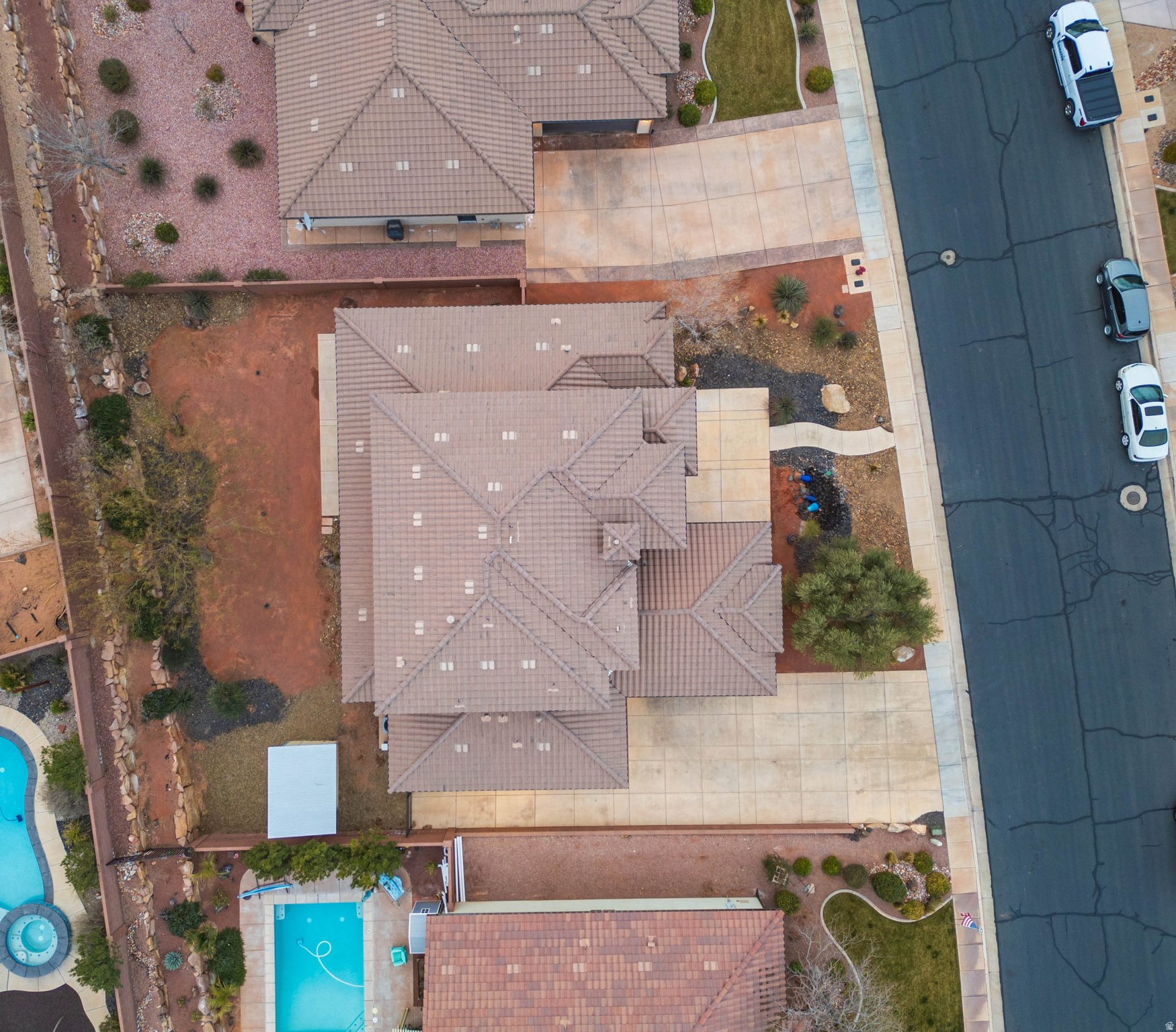 main property photo 45
