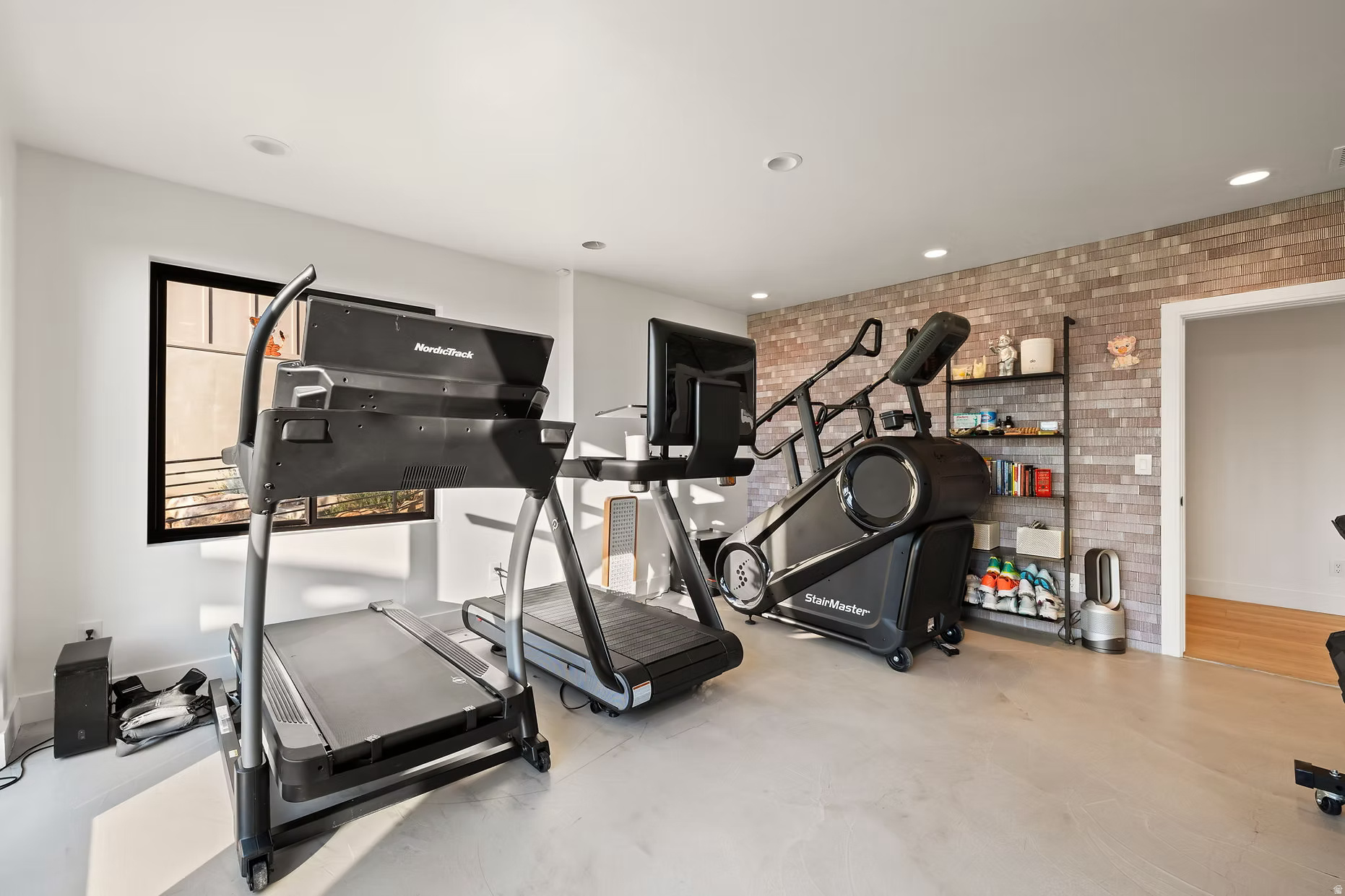 main property photo 59