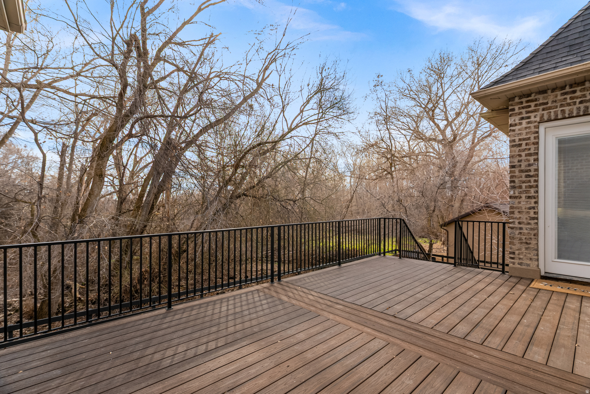 main property photo 24
